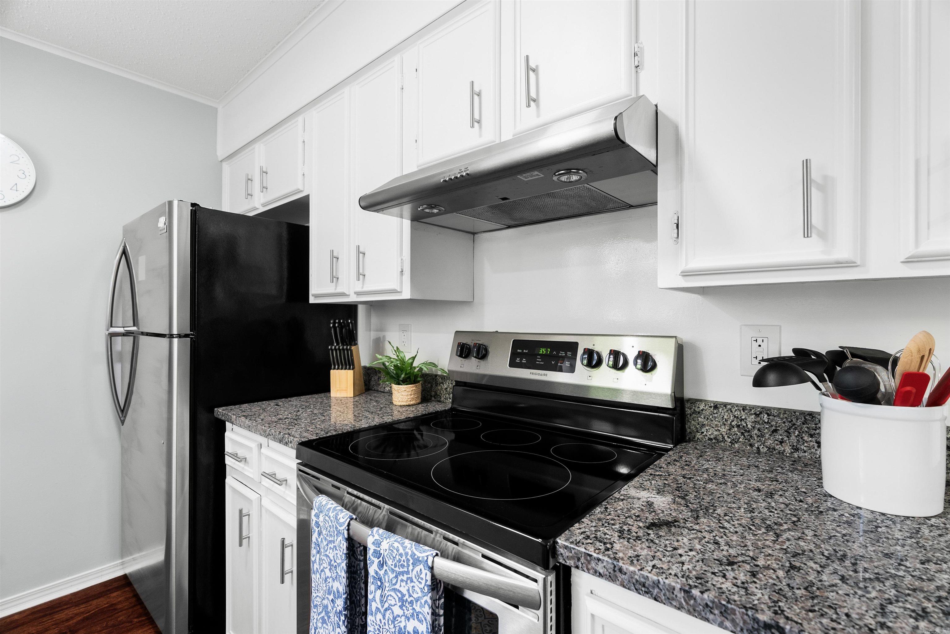 KENSINGTON PLACE - Residential