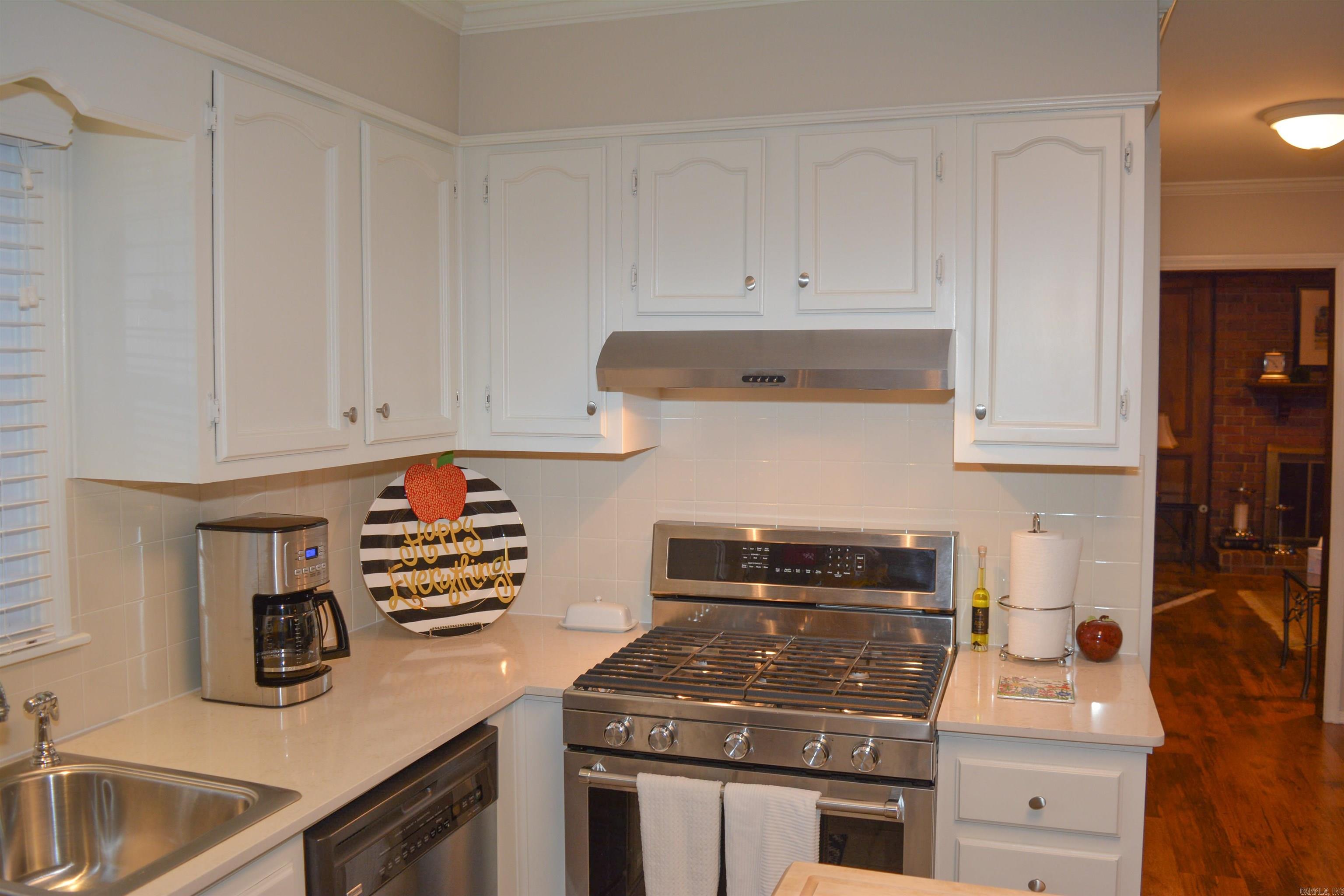 PEBBLE BEACH PARK - Residential