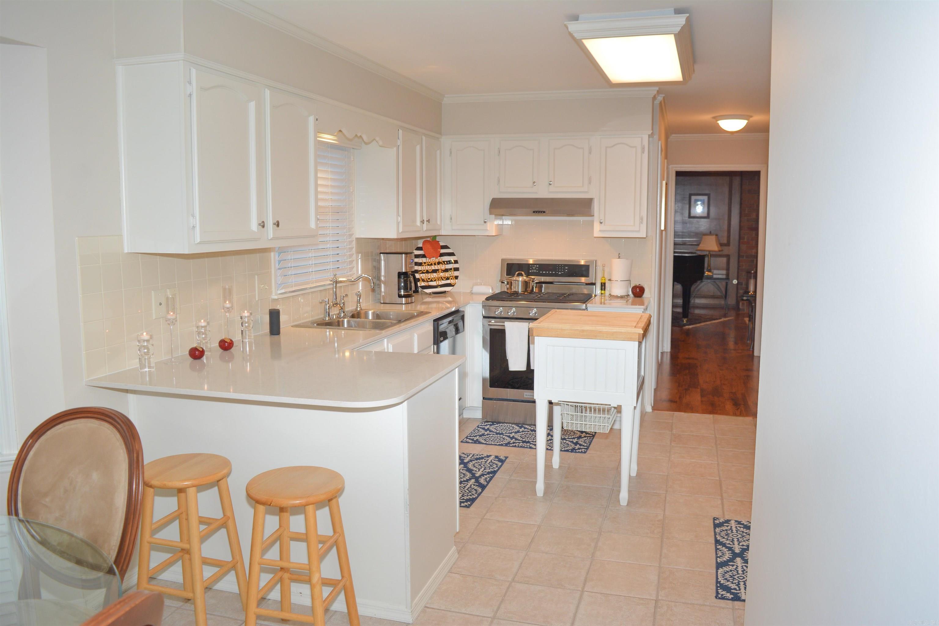 PEBBLE BEACH PARK - Residential