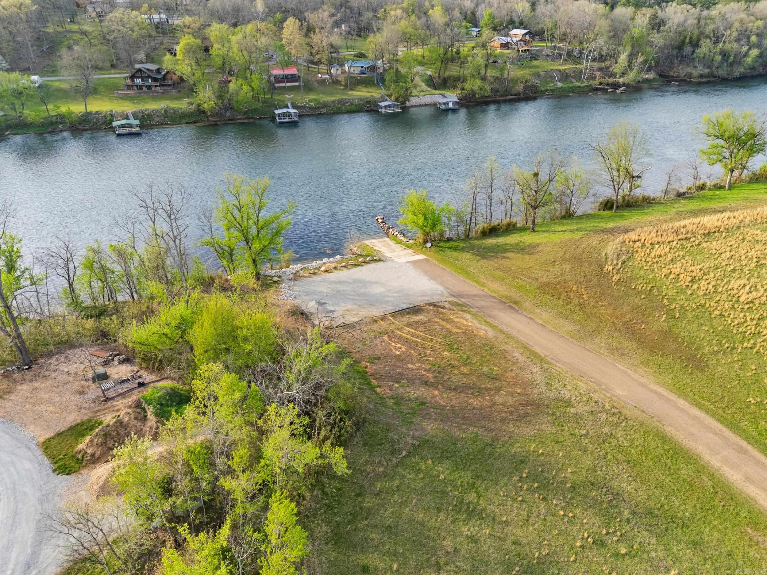 White River Valley - Land