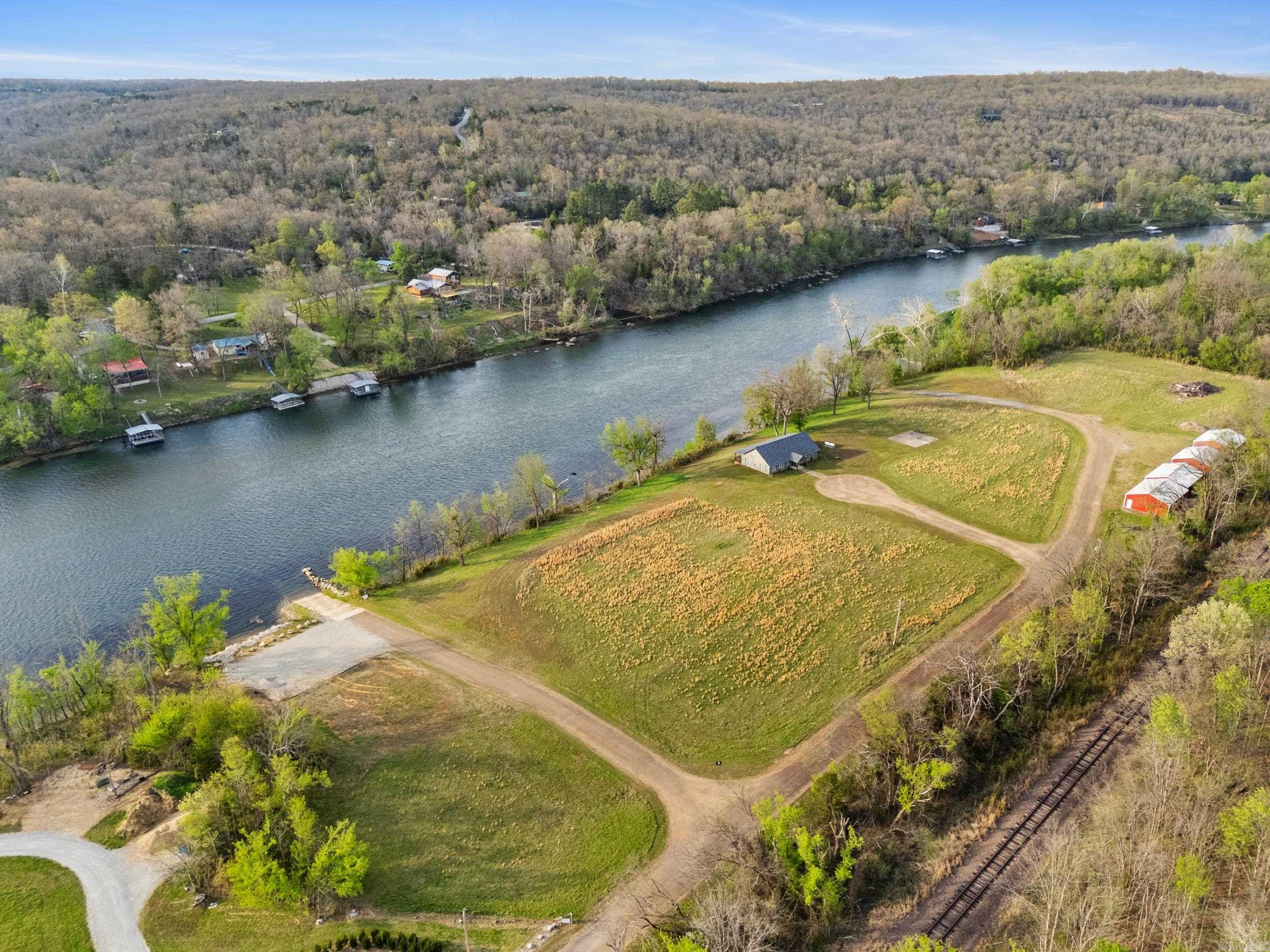 White River Valley - Land