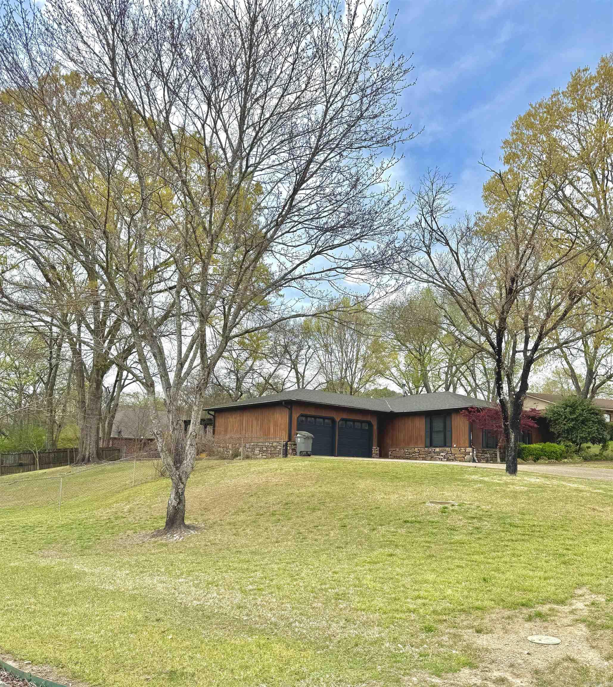 Pine Meadows 1 - Residential