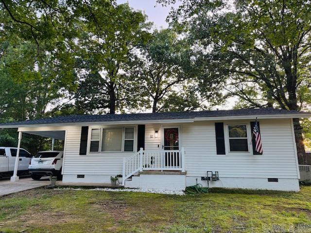 New listing at 117 South Briarwood in Sheridan, AR! This charming 3-bedroom, 1-bath home is full of recent updates, including a brand-new roof, stylish new kitchen backsplash, updated flooring, and a fully remodeled bathroom. The water heater is just two years old, offering peace of mind and efficiency. Located in the heart of Sheridan and within a great school district, this home also features a privacy-fenced backyard, plenty of parking, and a quiet setting with limited neighbors. Donāt miss outācome see it today before itās gone!