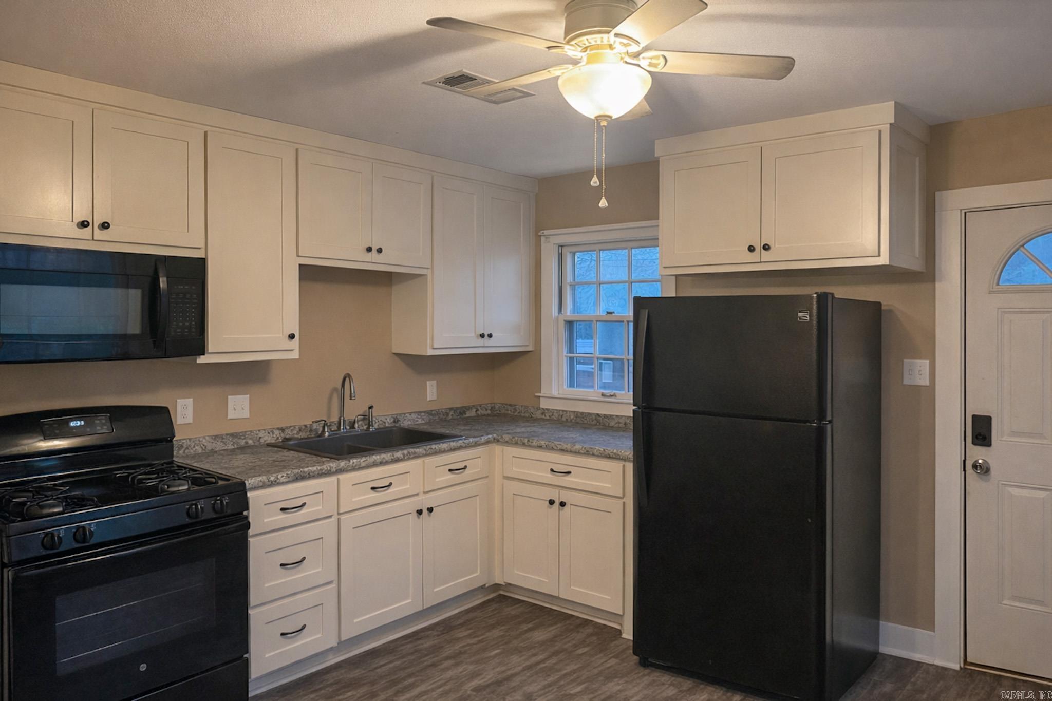 TWIN OAKS ADDN - Residential