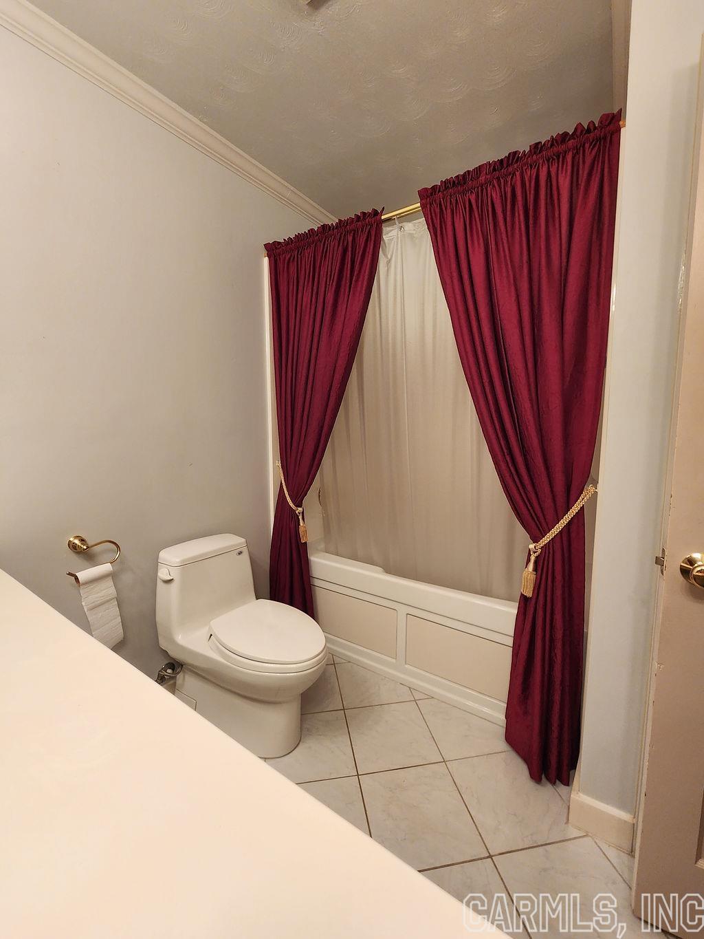 INDIANHEAD LAKES EST - Residential