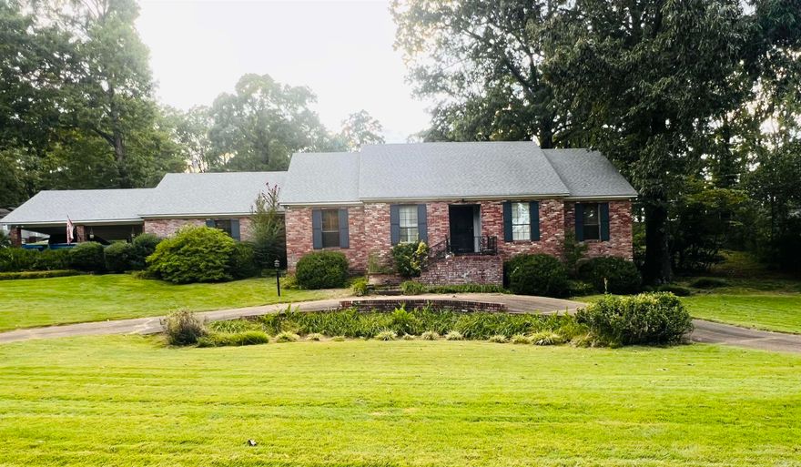 !!New Listing!!  This home features around 3200 square feet.  4 Bedrooms 2.5 bathrooms.  3 bedrooms are on the main level with 1 bedroom and office onthe upper level.  In addition to the living room  there is also a large den/bonus room with built in cabinets.  The kitchen is located next to the dining room and breakfast area.  The home has a great floor plan and is perfect for entertaining.  Lots of built in storage and closet space.  The sunroom is a BONUS!  Call Chandle at 870-270-2201 to see this property.