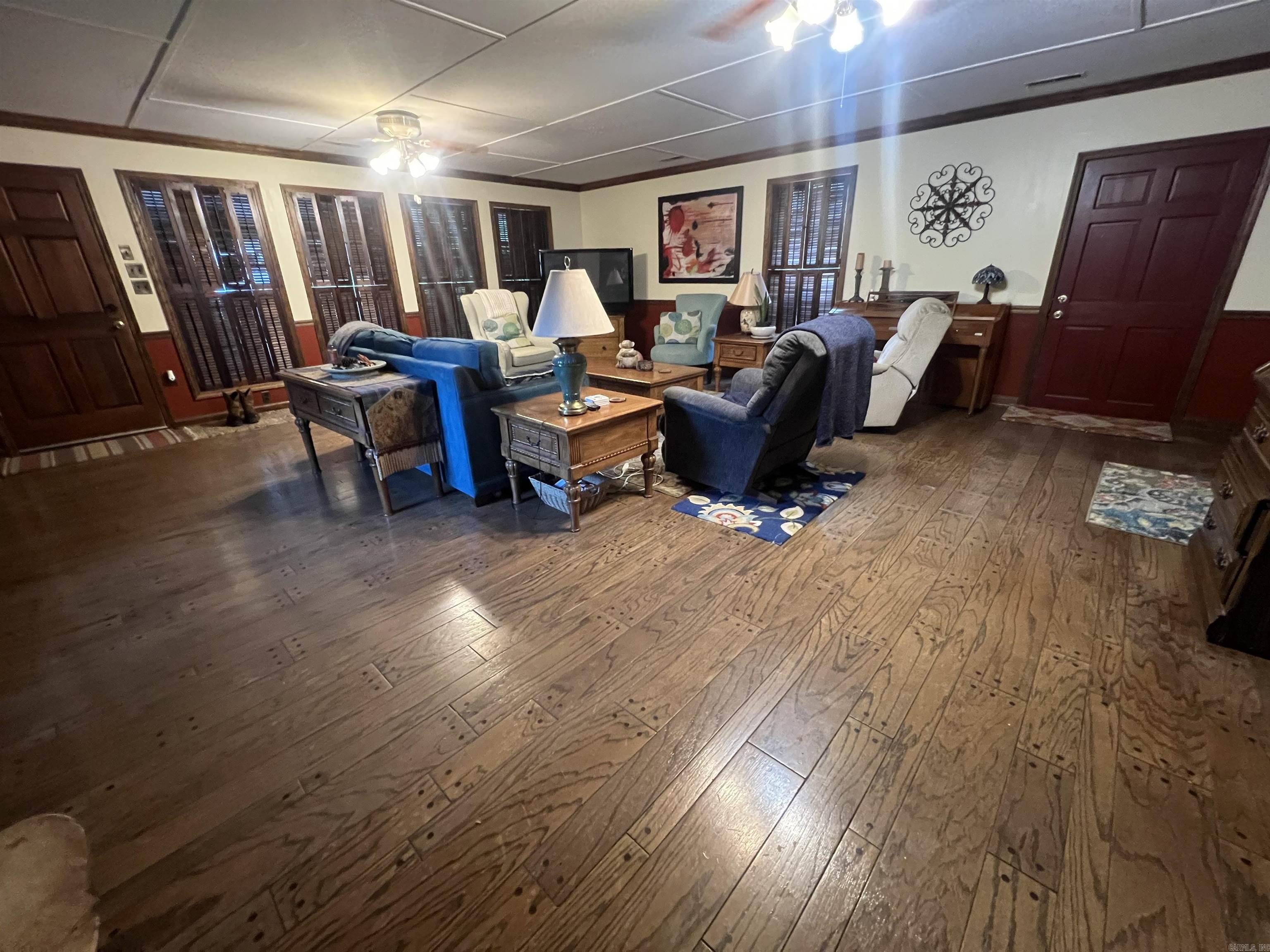 JIMMY RAY - Residential