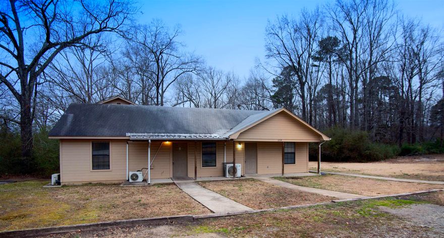 Cute 1BD/1BA in the Sherwood area that is waiting for you to call home! Living room opens to kitchen. Laundry room off kitchen with extra storage options. Spacious bedroom with ceiling fan. This property is managed by Hoffman Team so beware of scammers - we will never ask you to Cashapp us money. The lease for this property is for 18 months to 2 years with a 3% increase after the first year. Income must be 3x the amount of rent. Deposit, first month’s rent, and the $50 administration fee due before move in. This property does not accept section 8.