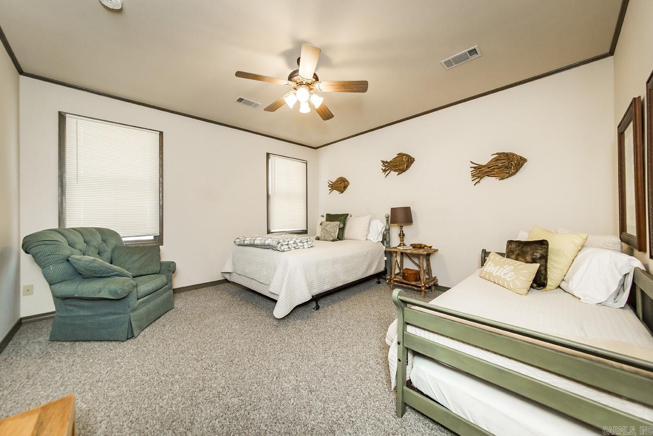 ENCHANTED PENINSULA - Residential