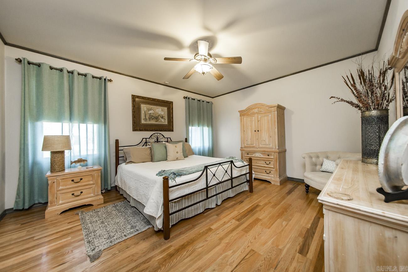 ENCHANTED PENINSULA - Residential