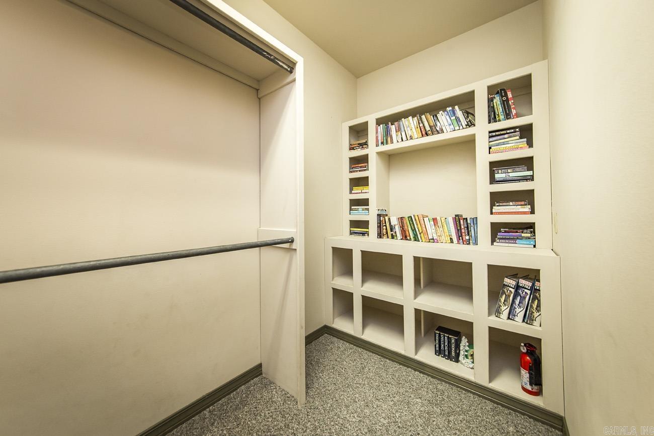 ENCHANTED PENINSULA - Residential