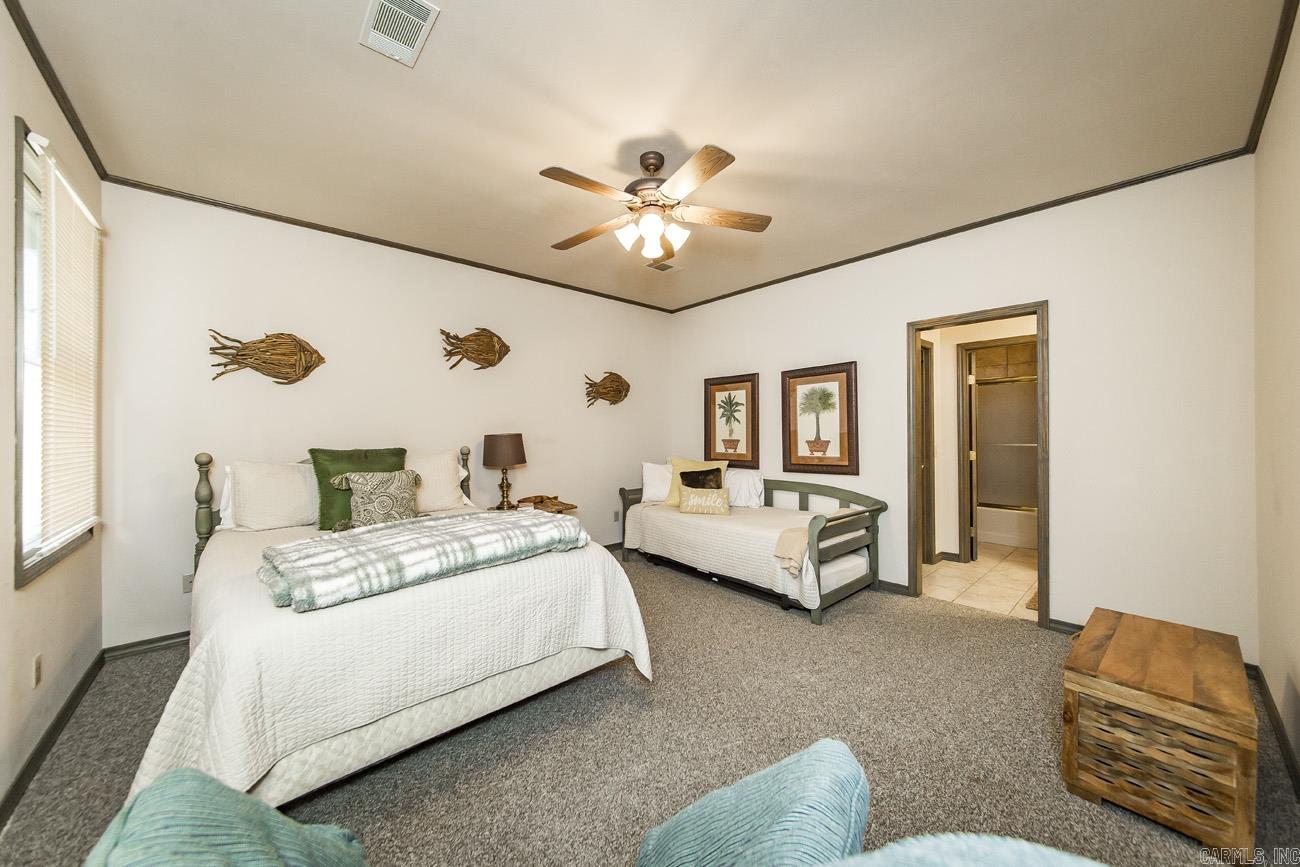 ENCHANTED PENINSULA - Residential