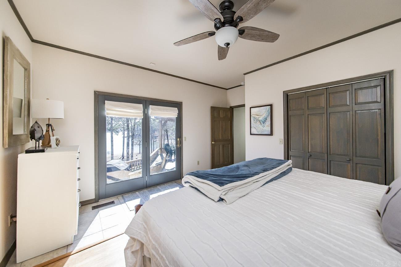 ENCHANTED PENINSULA - Residential