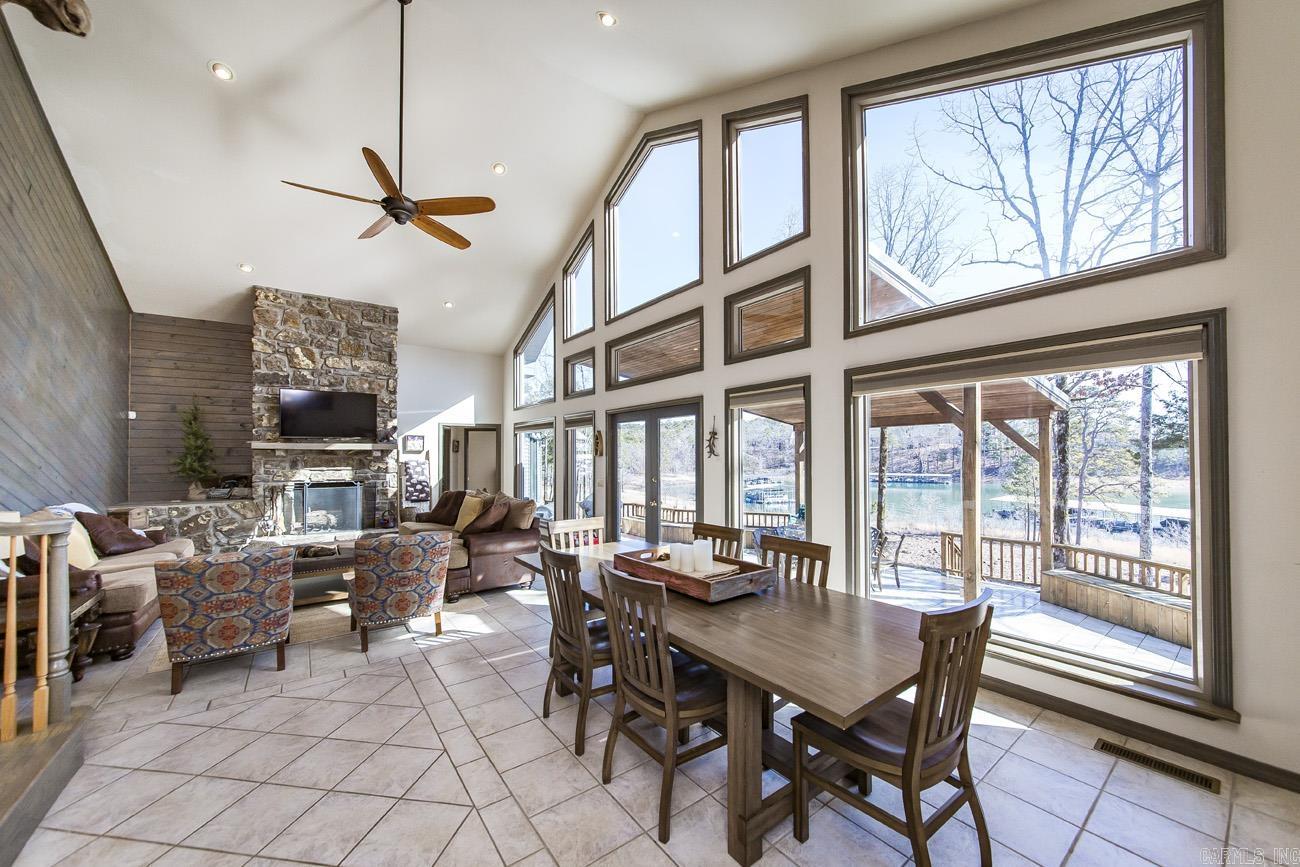 ENCHANTED PENINSULA - Residential