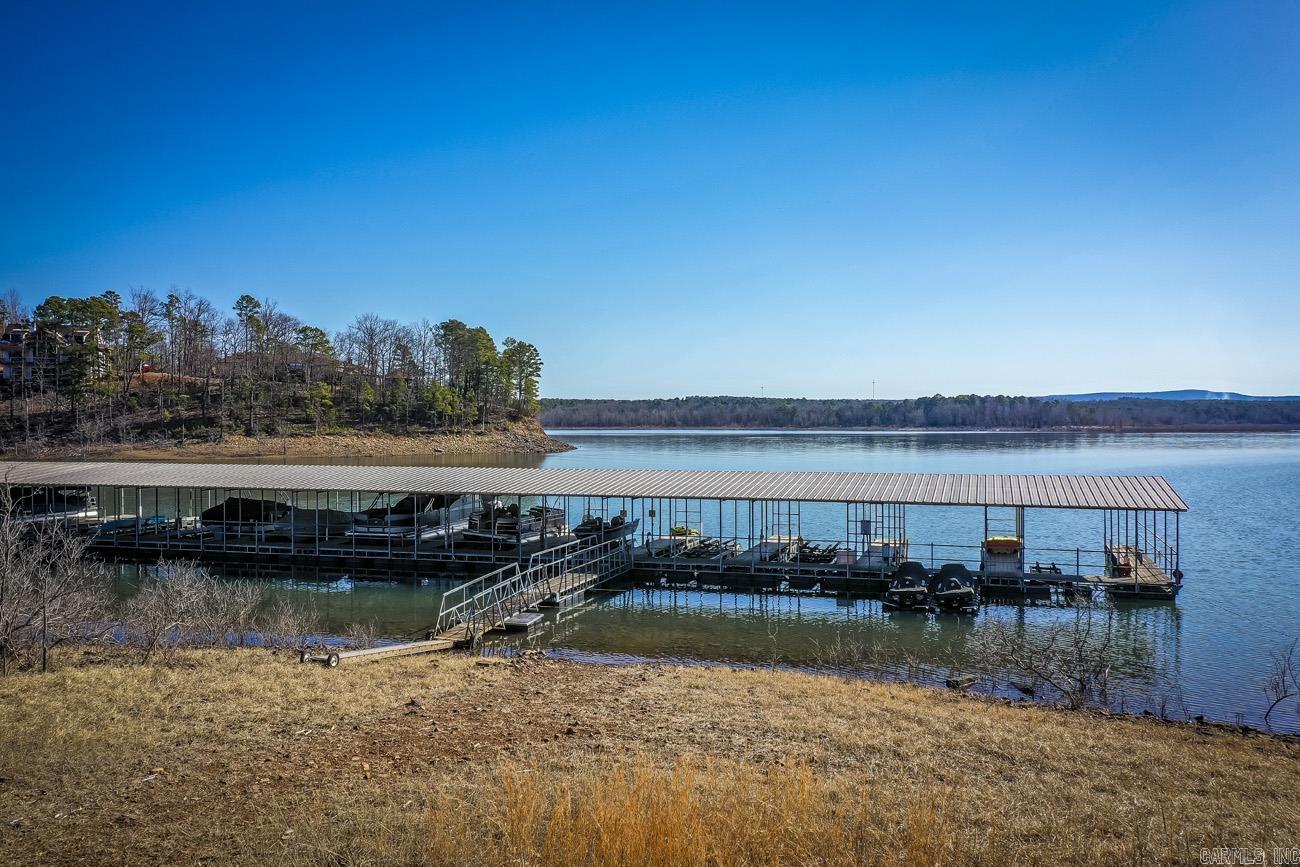 ENCHANTED PENINSULA - Residential