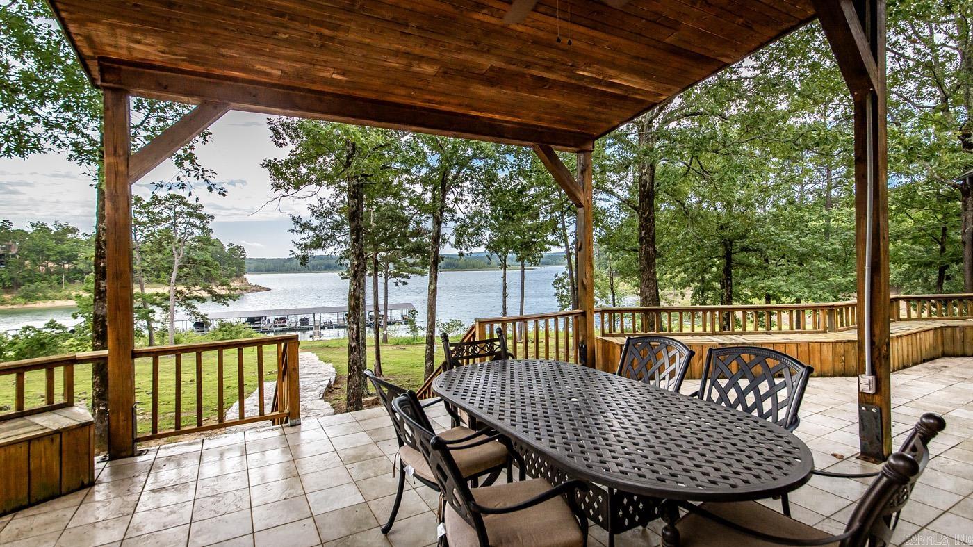 ENCHANTED PENINSULA - Residential