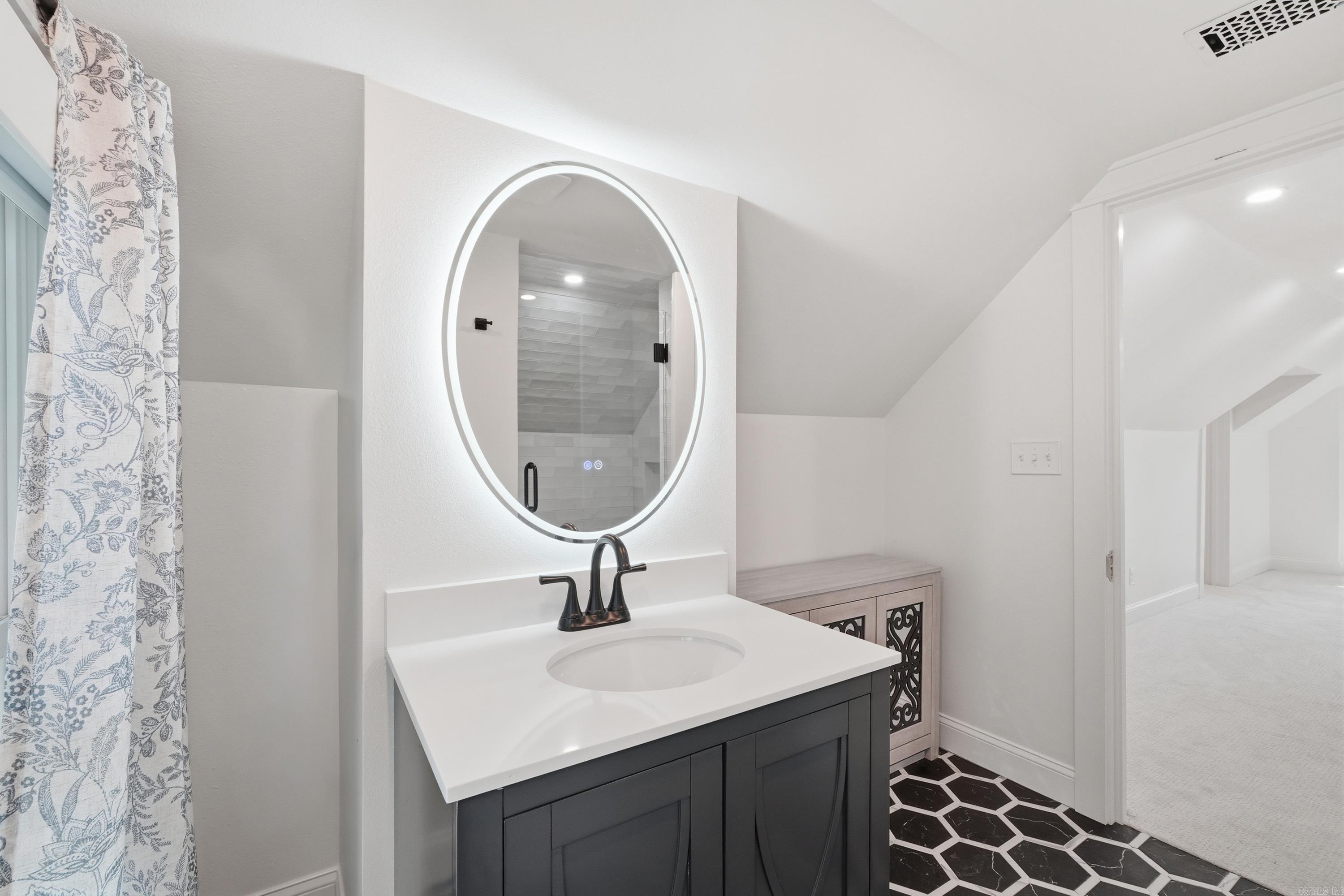 MCGEHEE - Residential