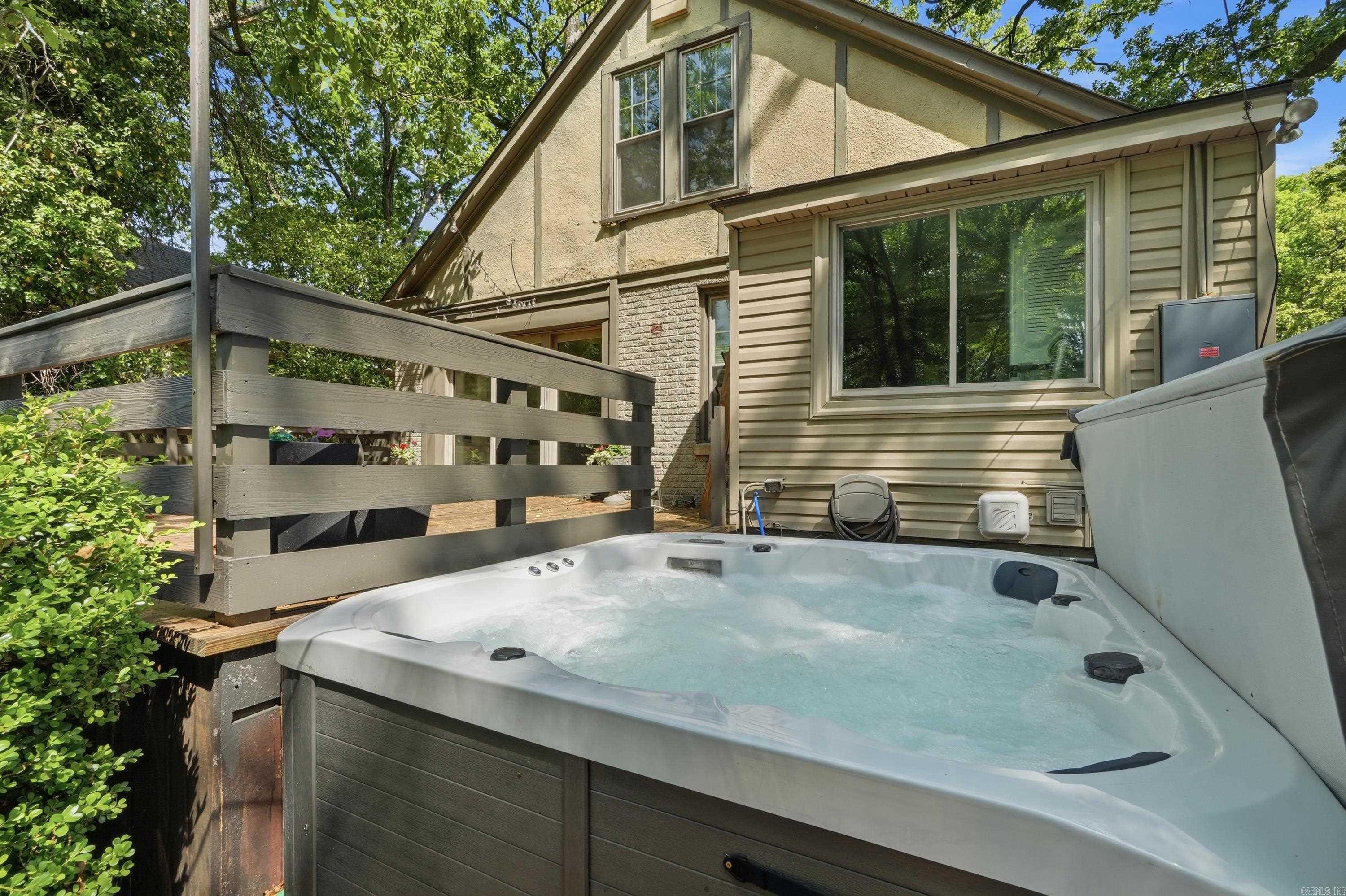 MCGEHEE - Residential