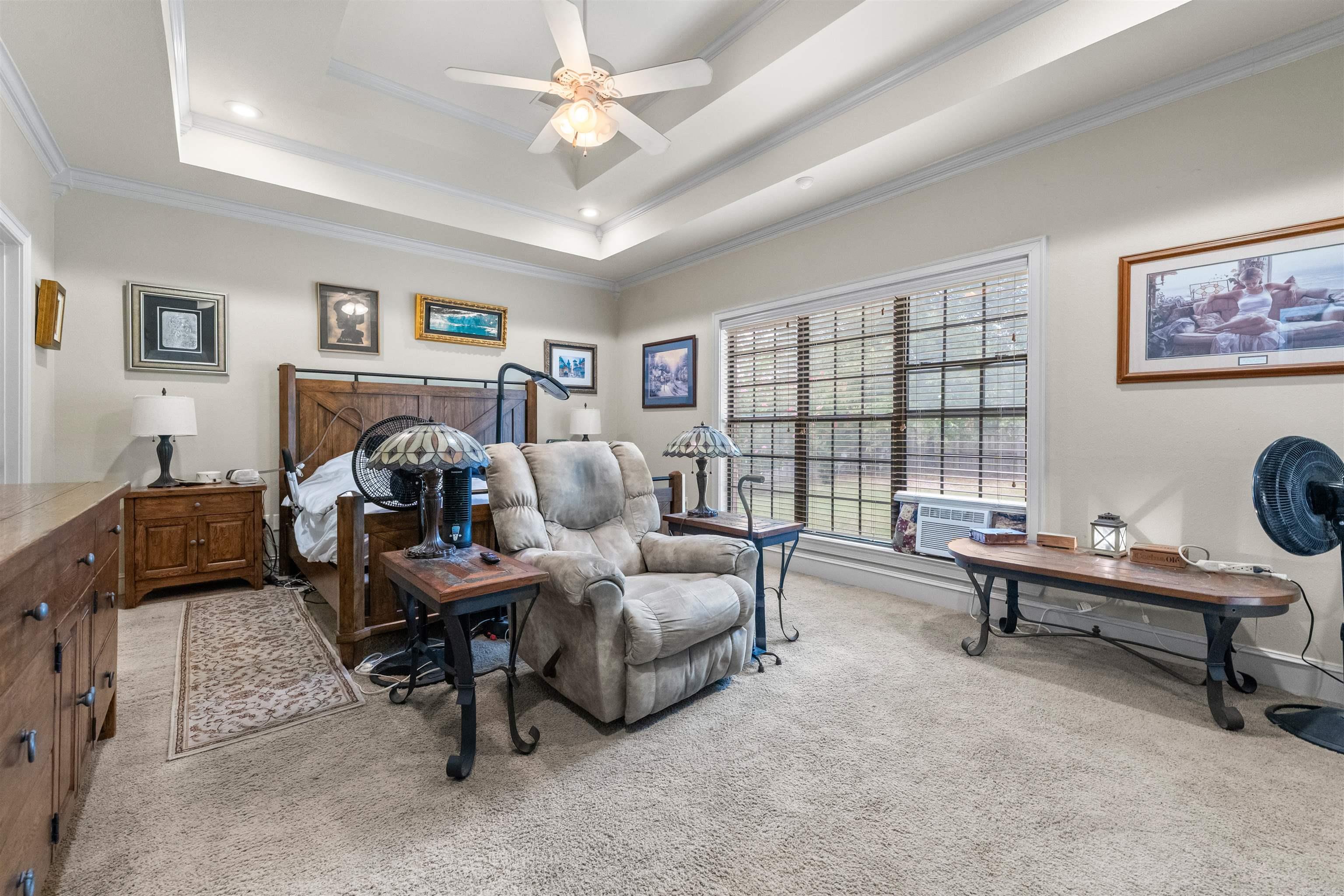 COUNTRY CLUB OF ARK THE - Residential