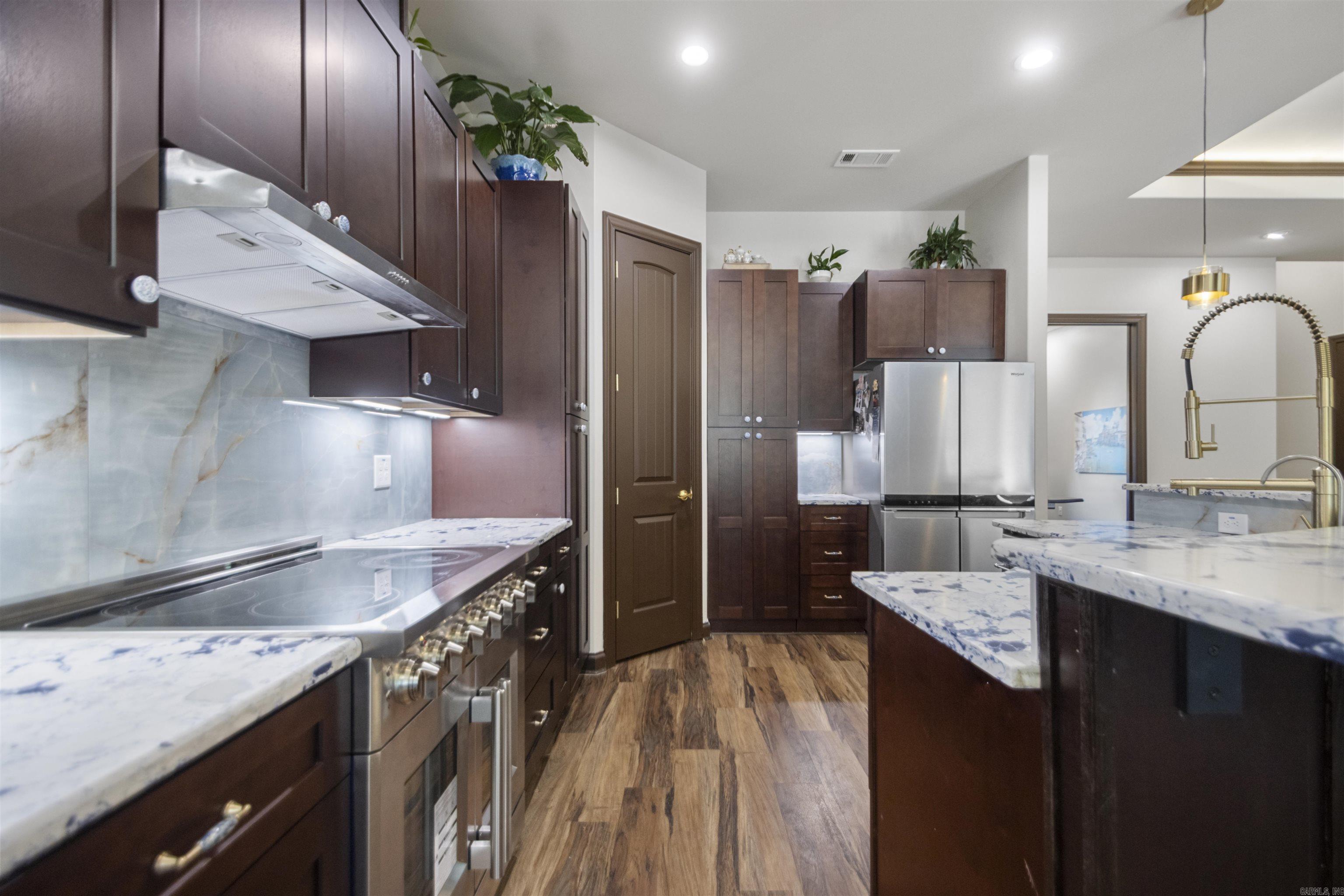 Riverland II - Residential