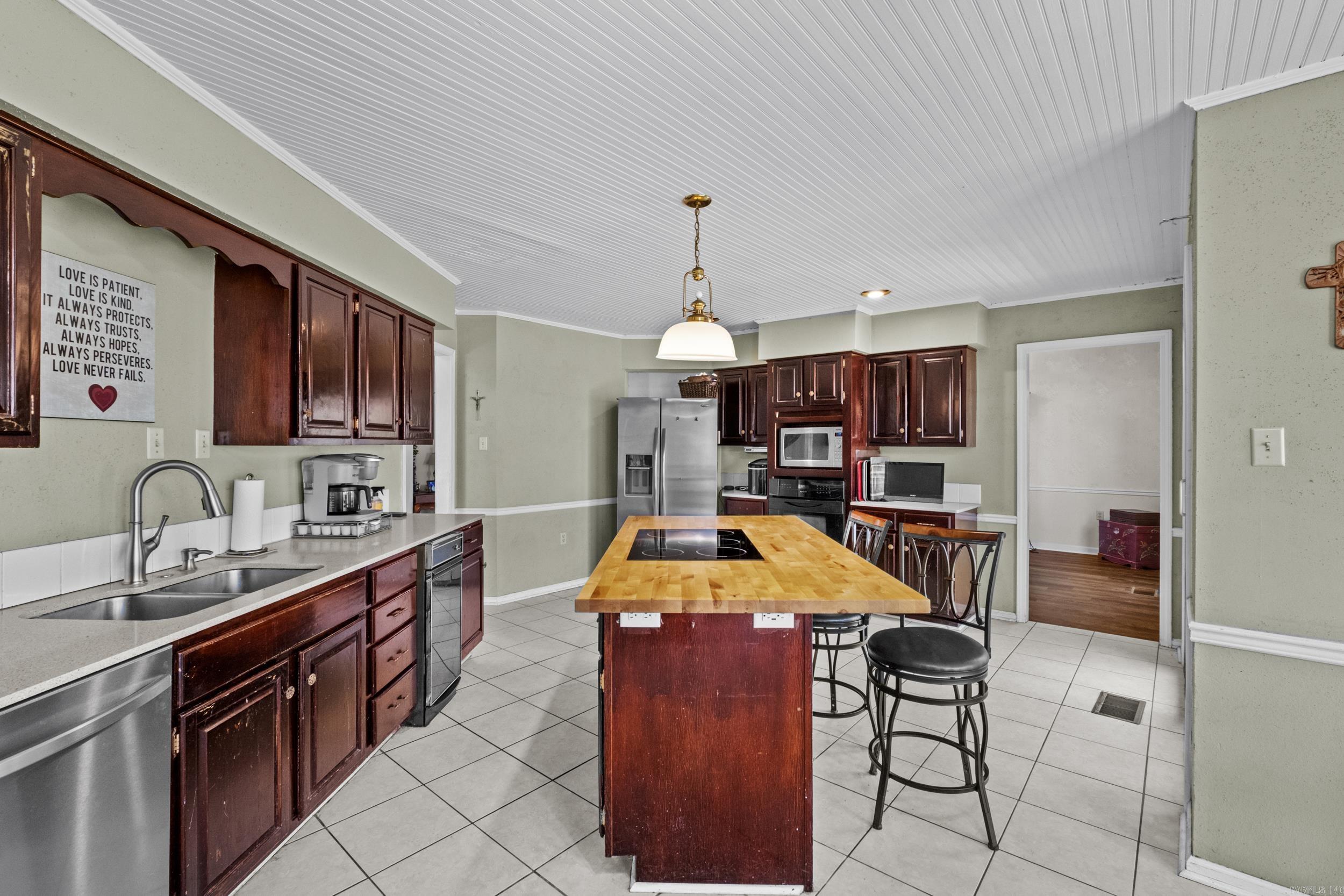 OVERBROOK - Residential