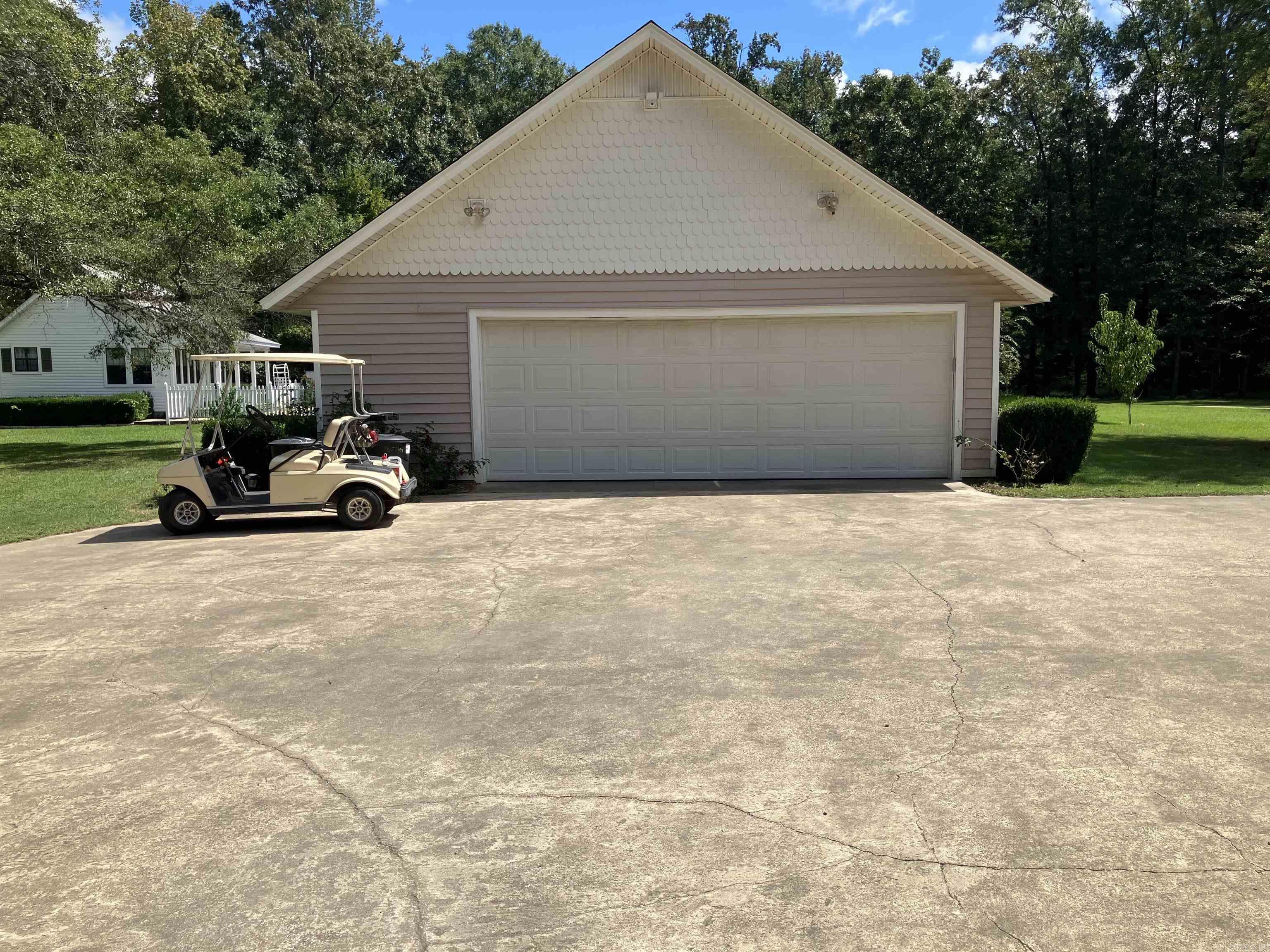 Metes & Bounds - Residential