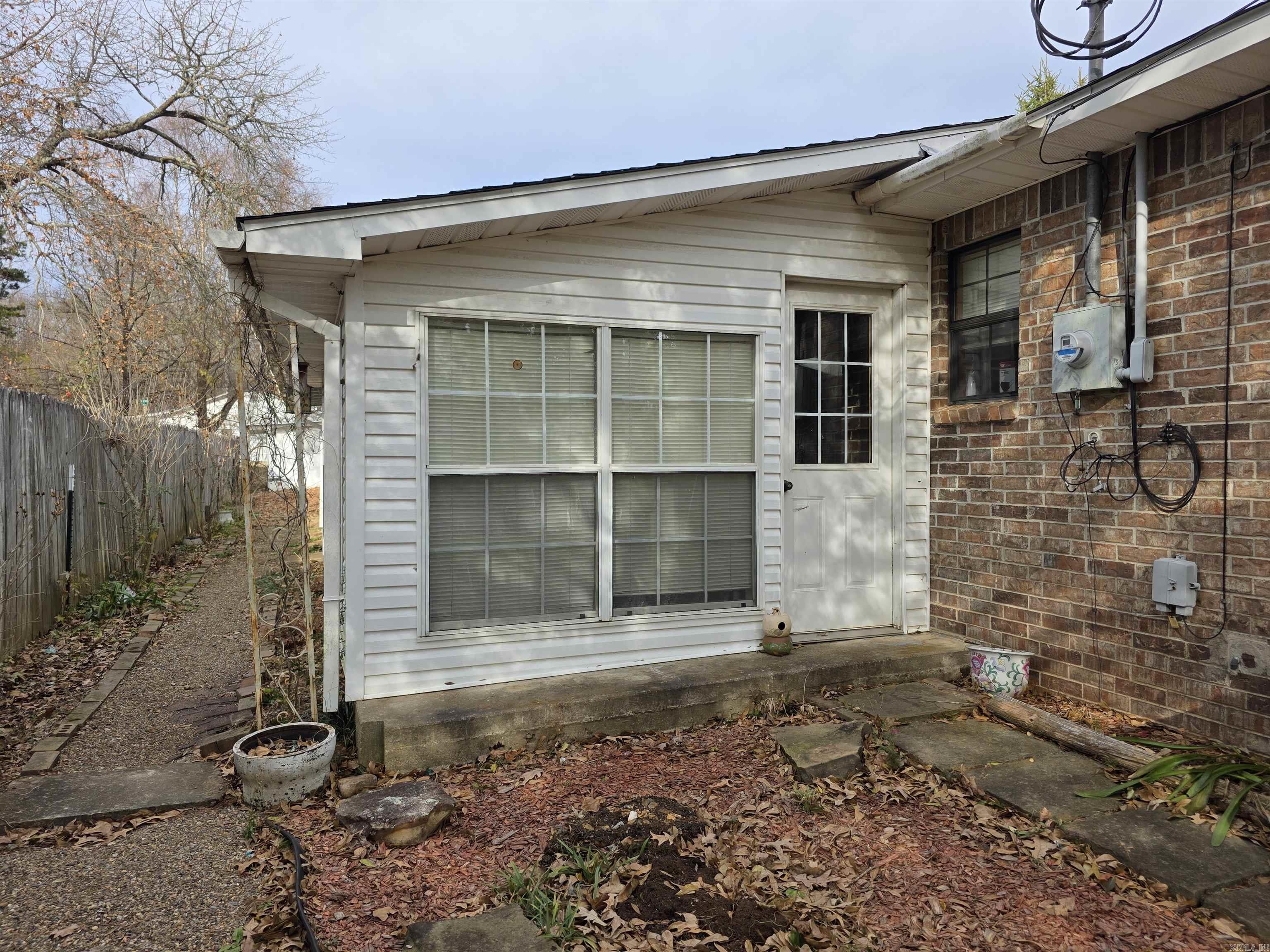 WOODLAND HEIGHTS - Residential