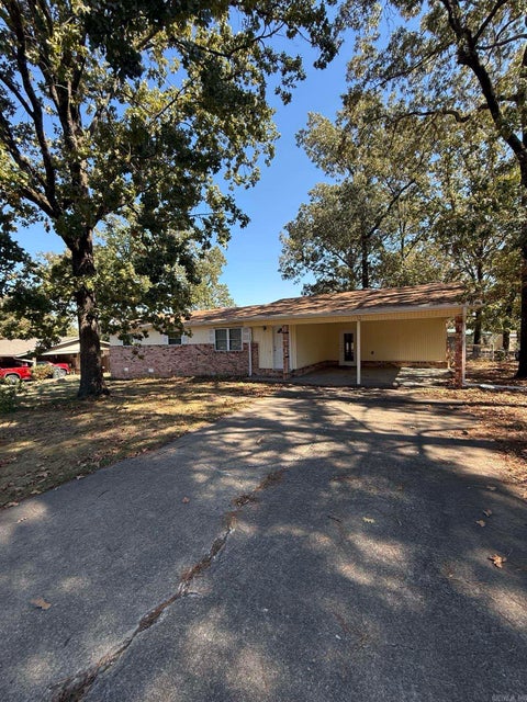 Photo of 102 Ruger Drive, Hot Springs, AR 71913 (MLS # 26042592)