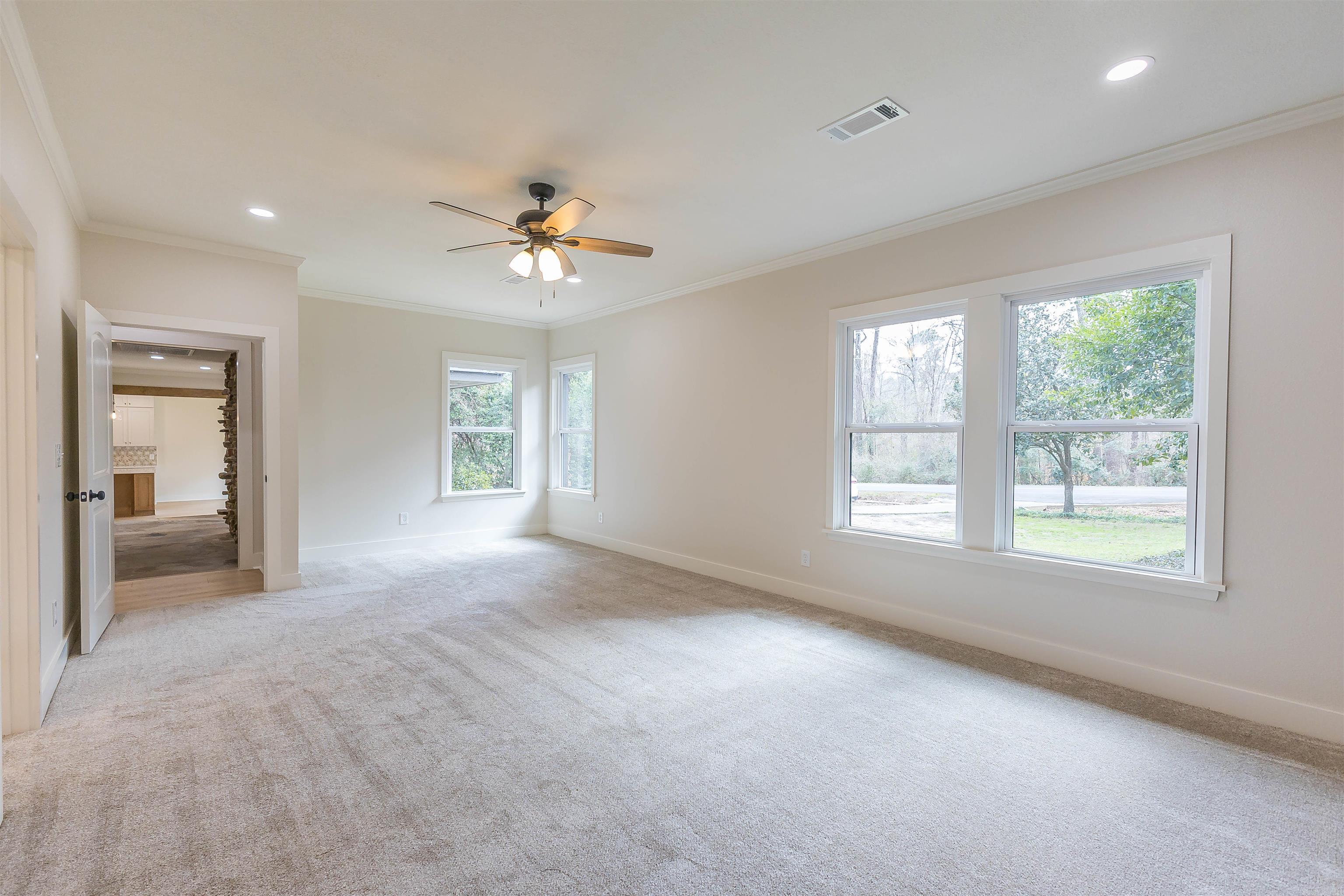 COUNTRY CLUB COLONY - Residential