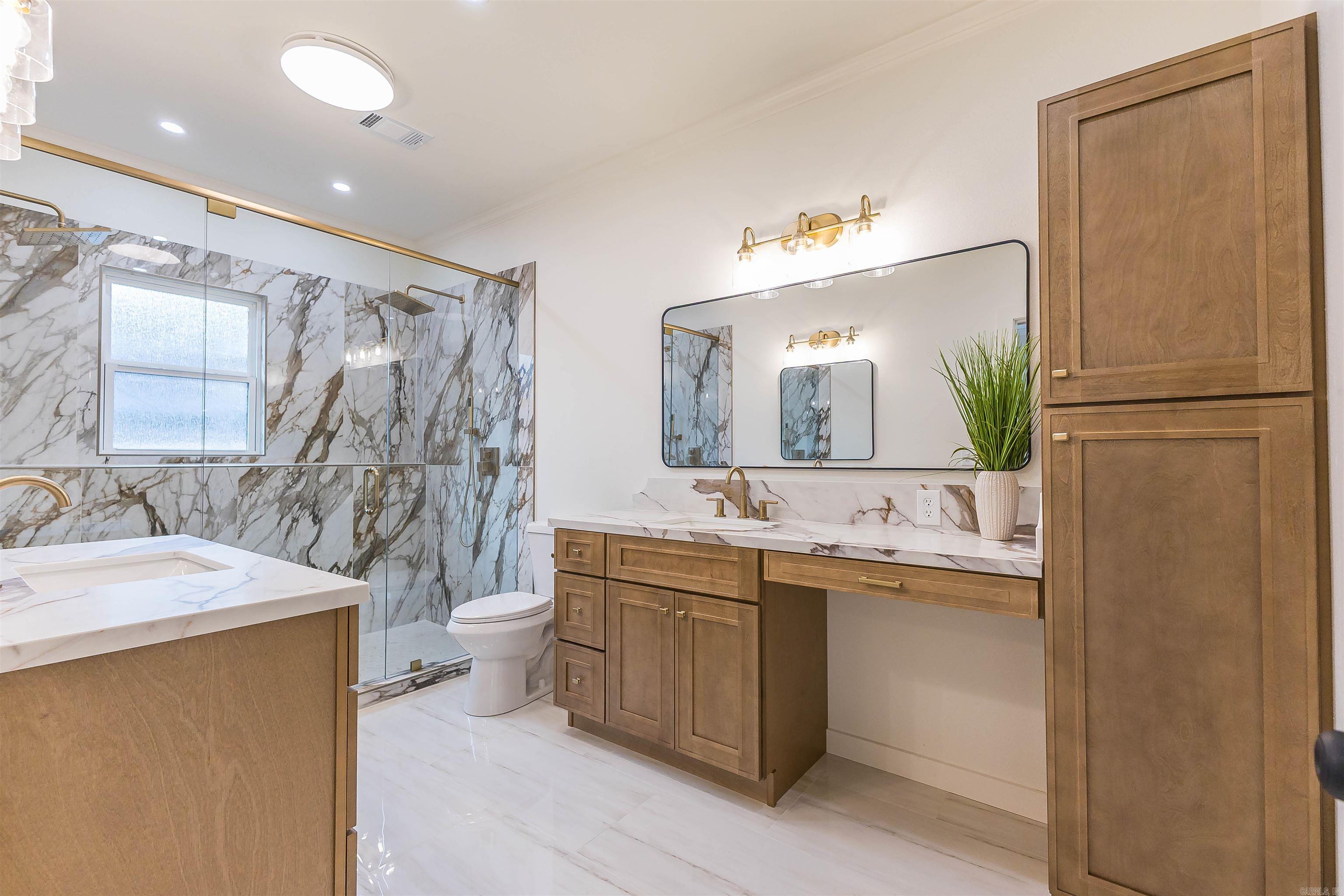 COUNTRY CLUB COLONY - Residential