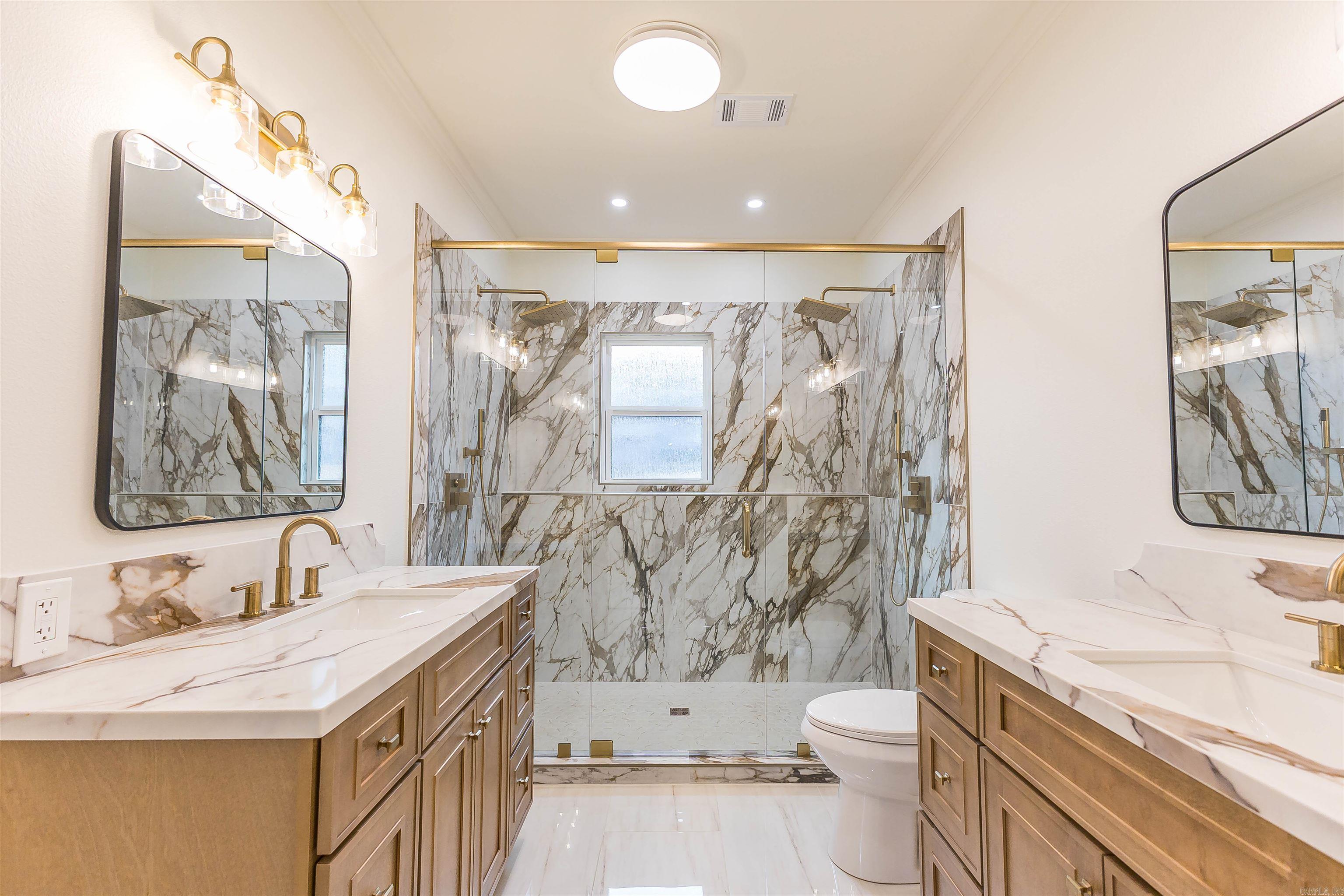 COUNTRY CLUB COLONY - Residential