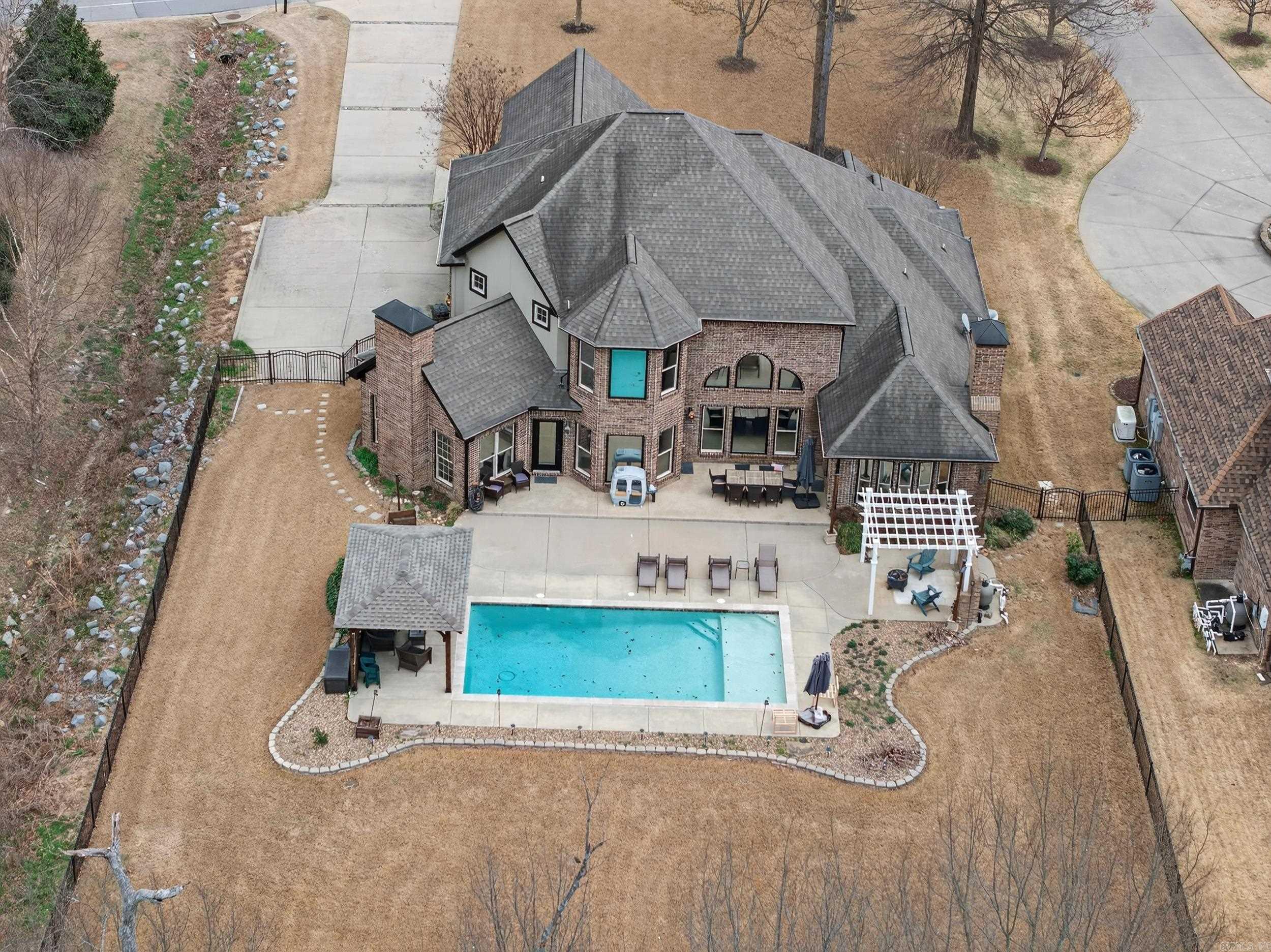 HURRICANE LAKE EST - Residential