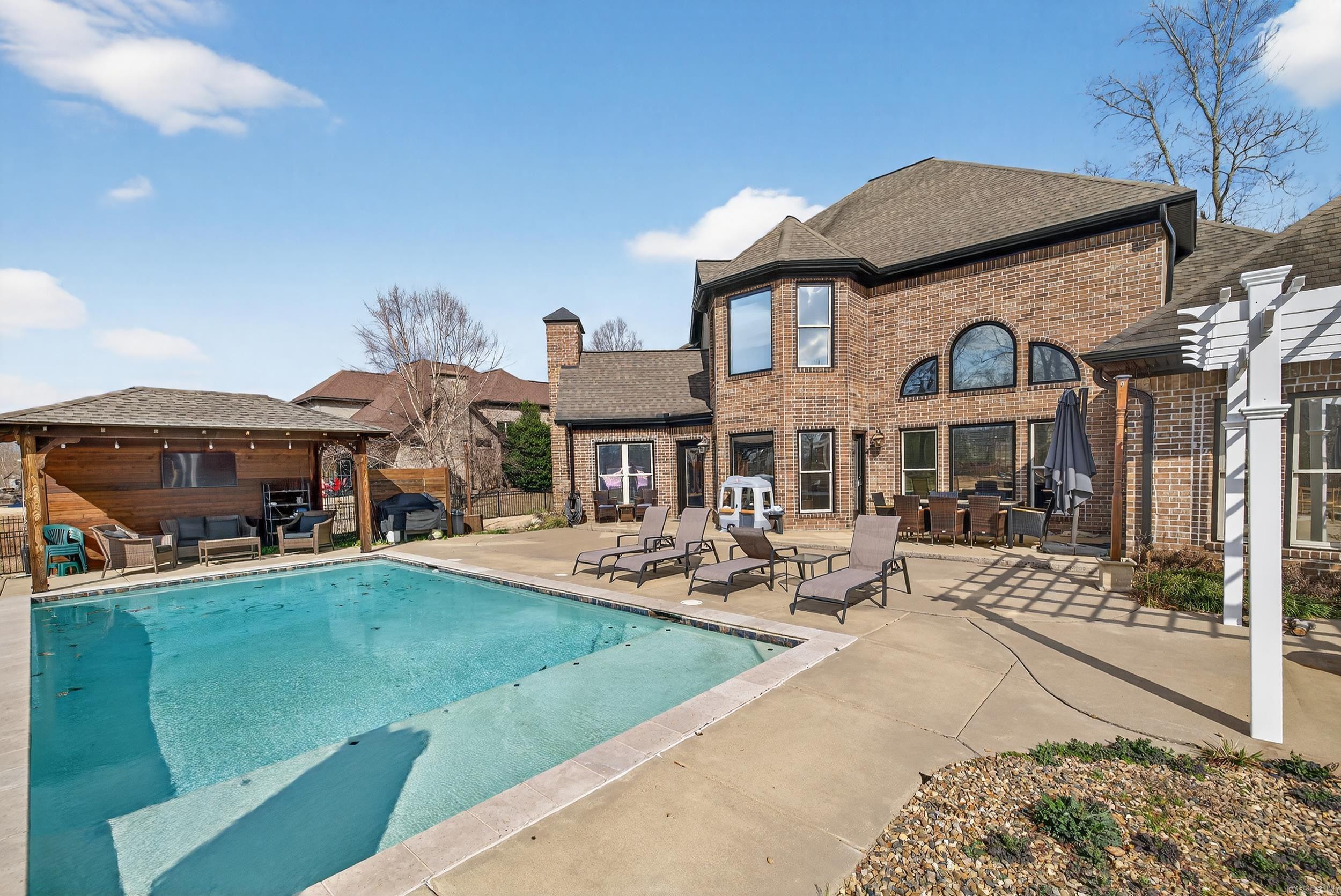 HURRICANE LAKE EST - Residential