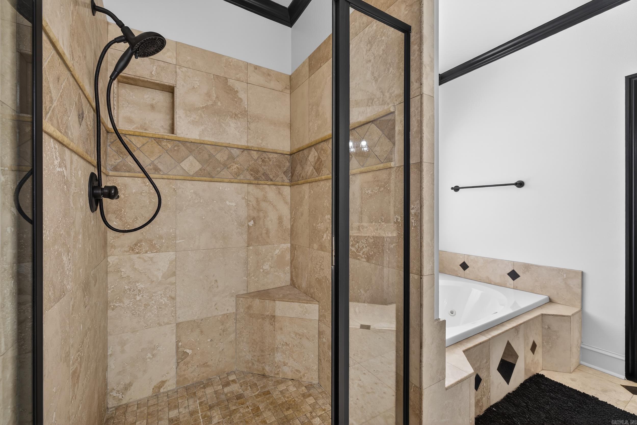 HURRICANE LAKE EST - Residential