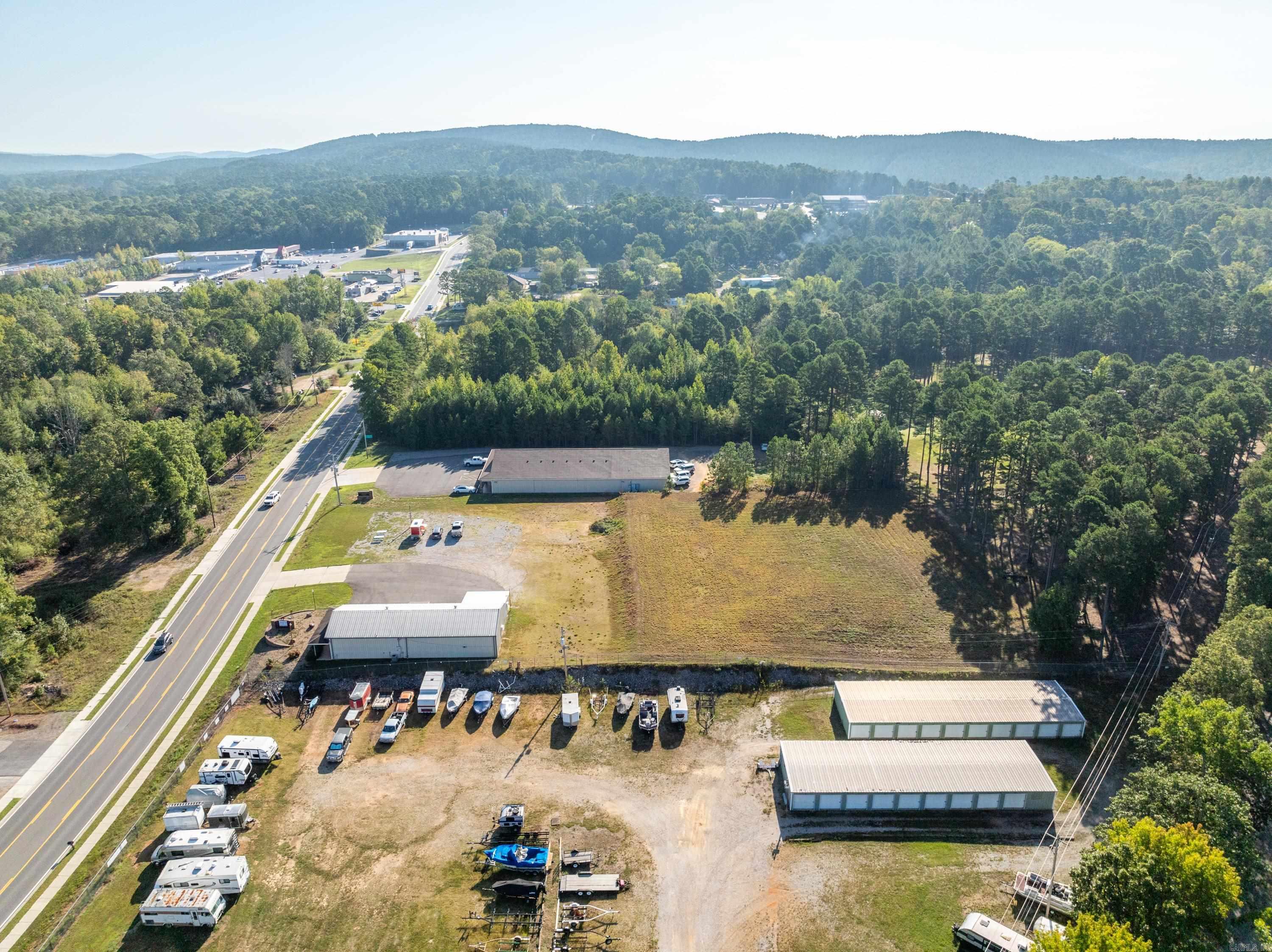 Noine - Commercial Sale