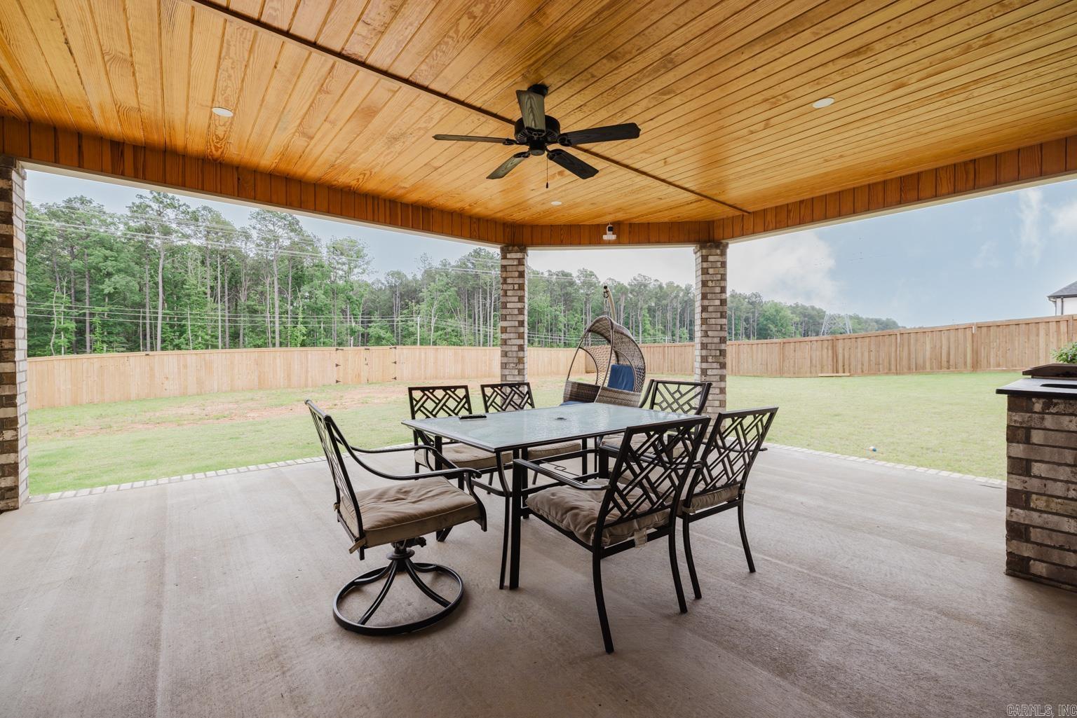 OAK TREE SOUTH - Residential
