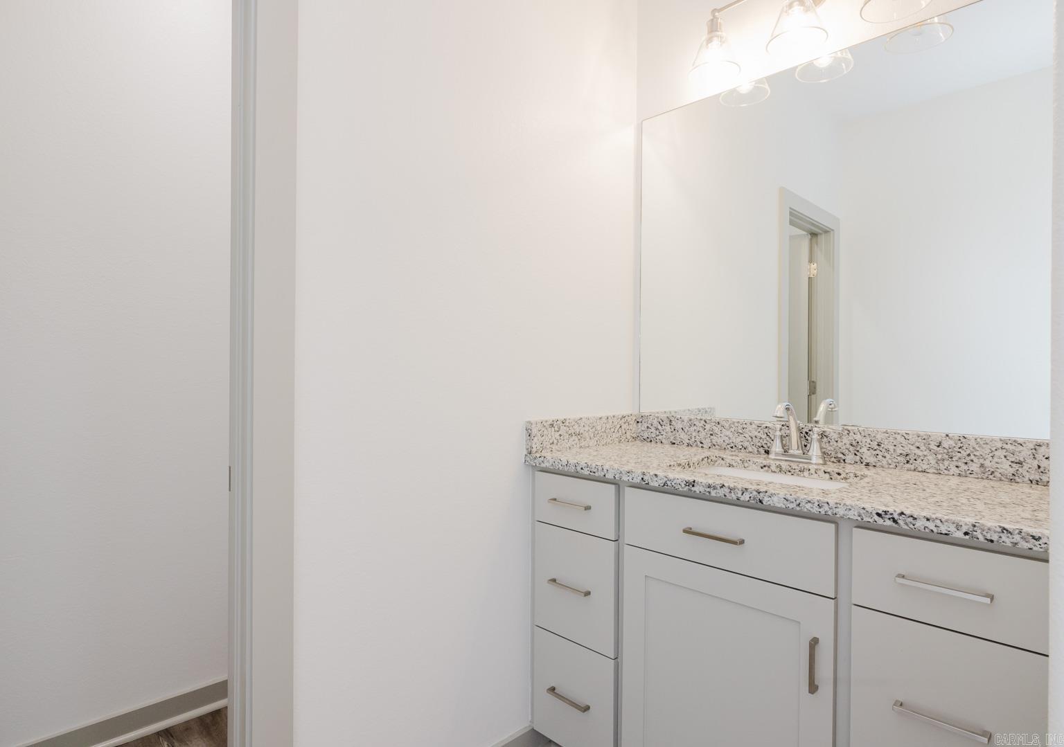 OAK TREE SOUTH - Residential