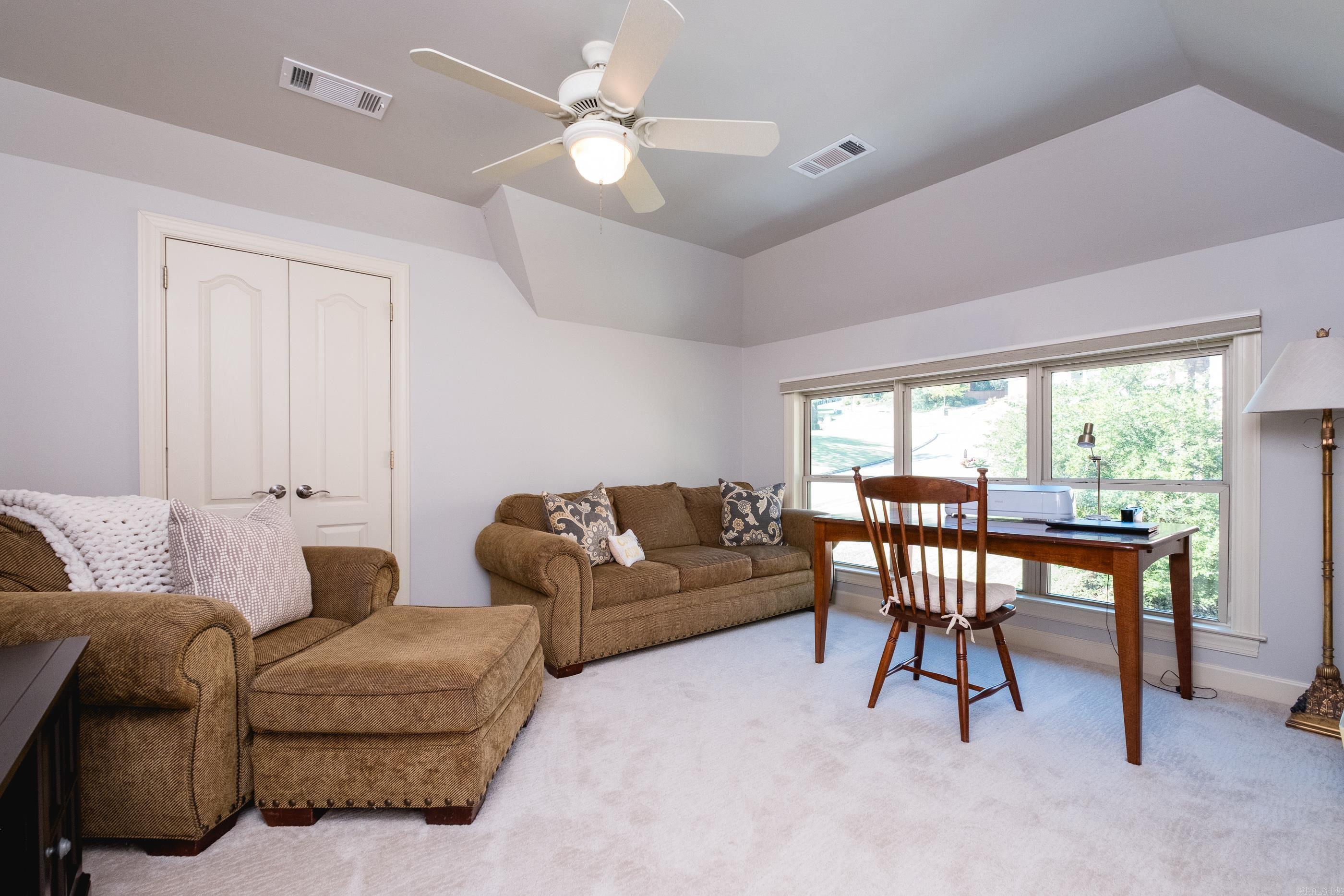 CHENAL VALLEY MARGEUAX - Residential