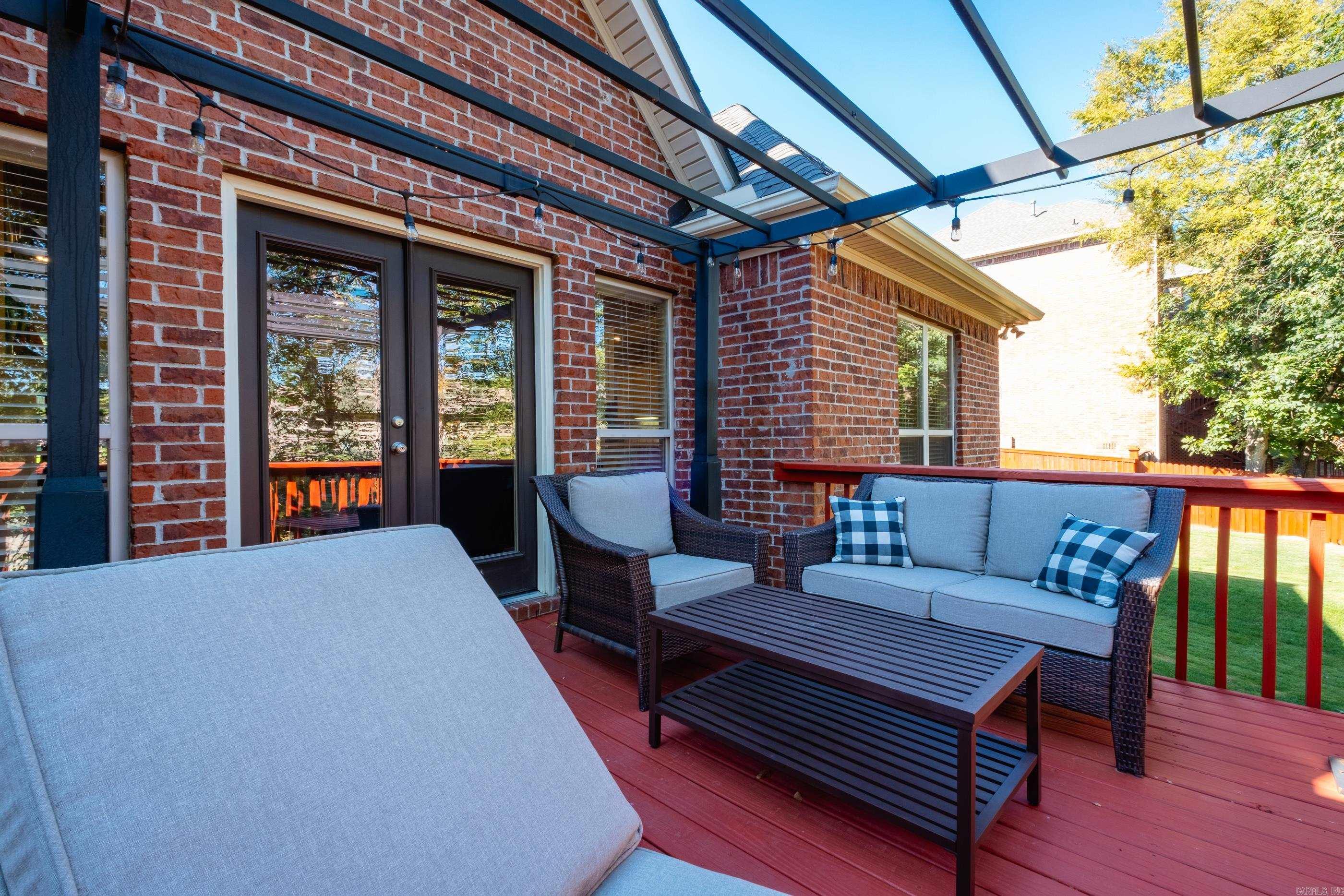 CHENAL VALLEY MARGEUAX - Residential