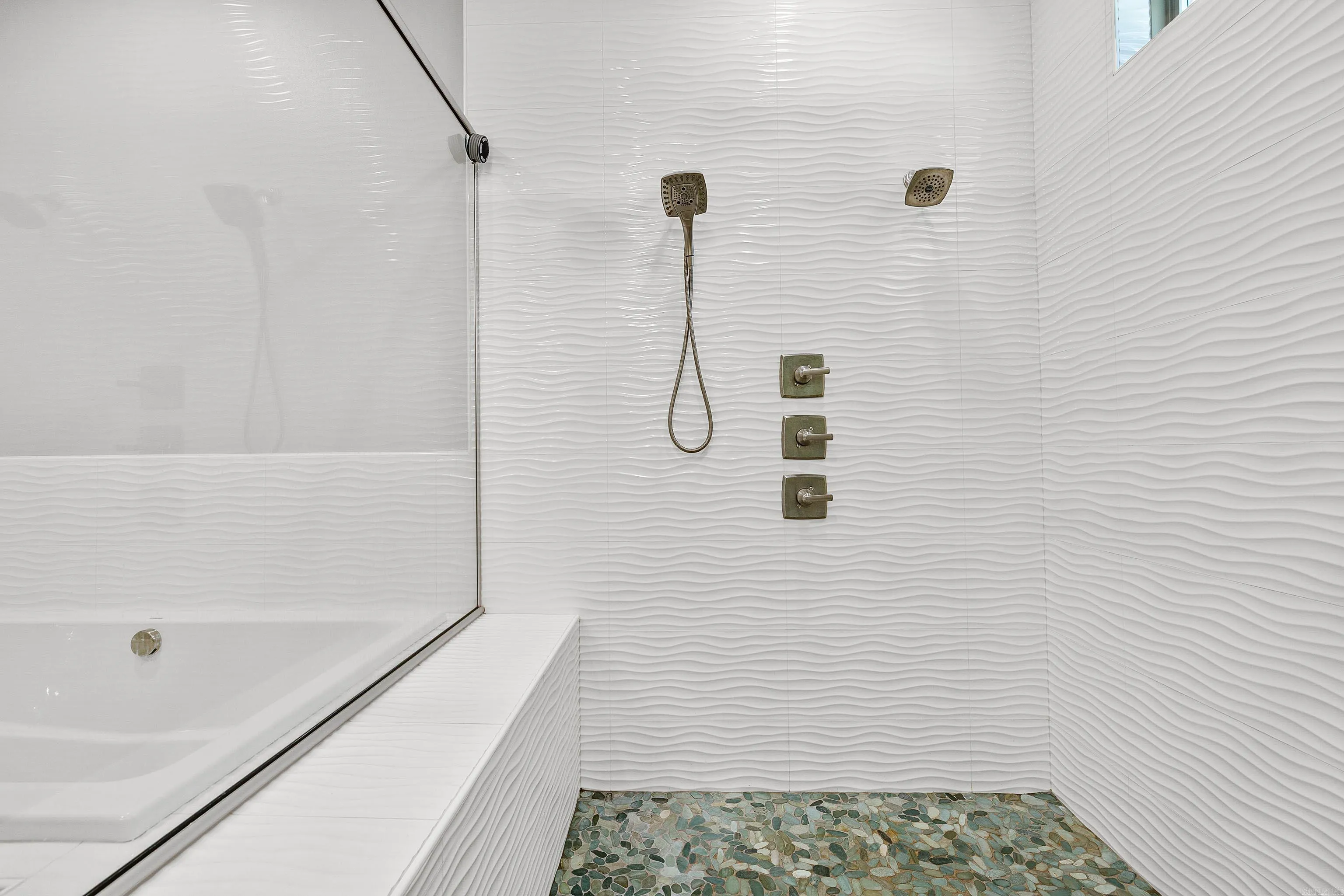 Alexander, Arkansas 72002, United States, 5 Bedrooms Bedrooms, ,4 BathroomsBathrooms,Residential,Active,119338