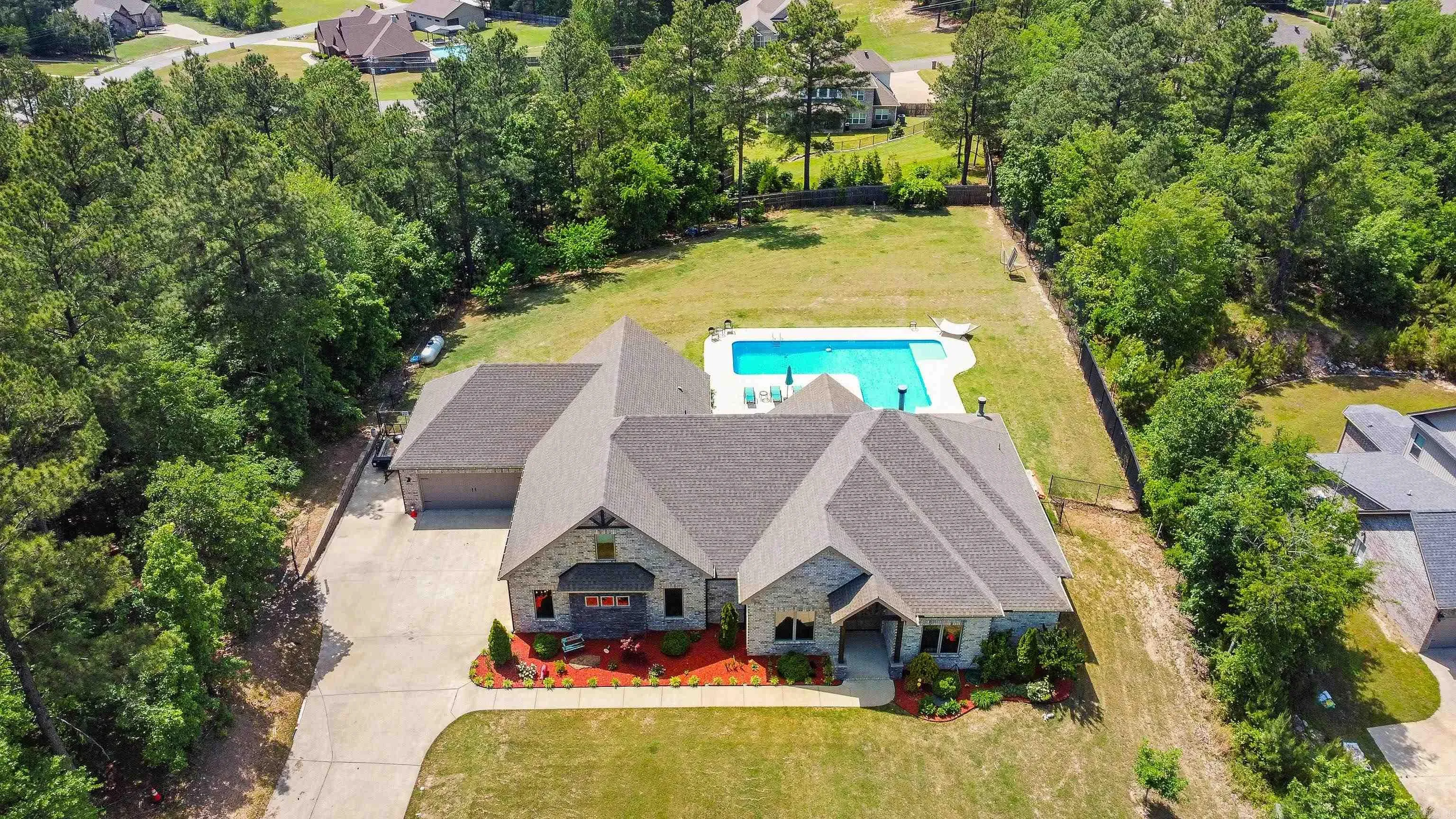 Alexander, Arkansas 72002, United States, 5 Bedrooms Bedrooms, ,4 BathroomsBathrooms,Residential,Active,119338