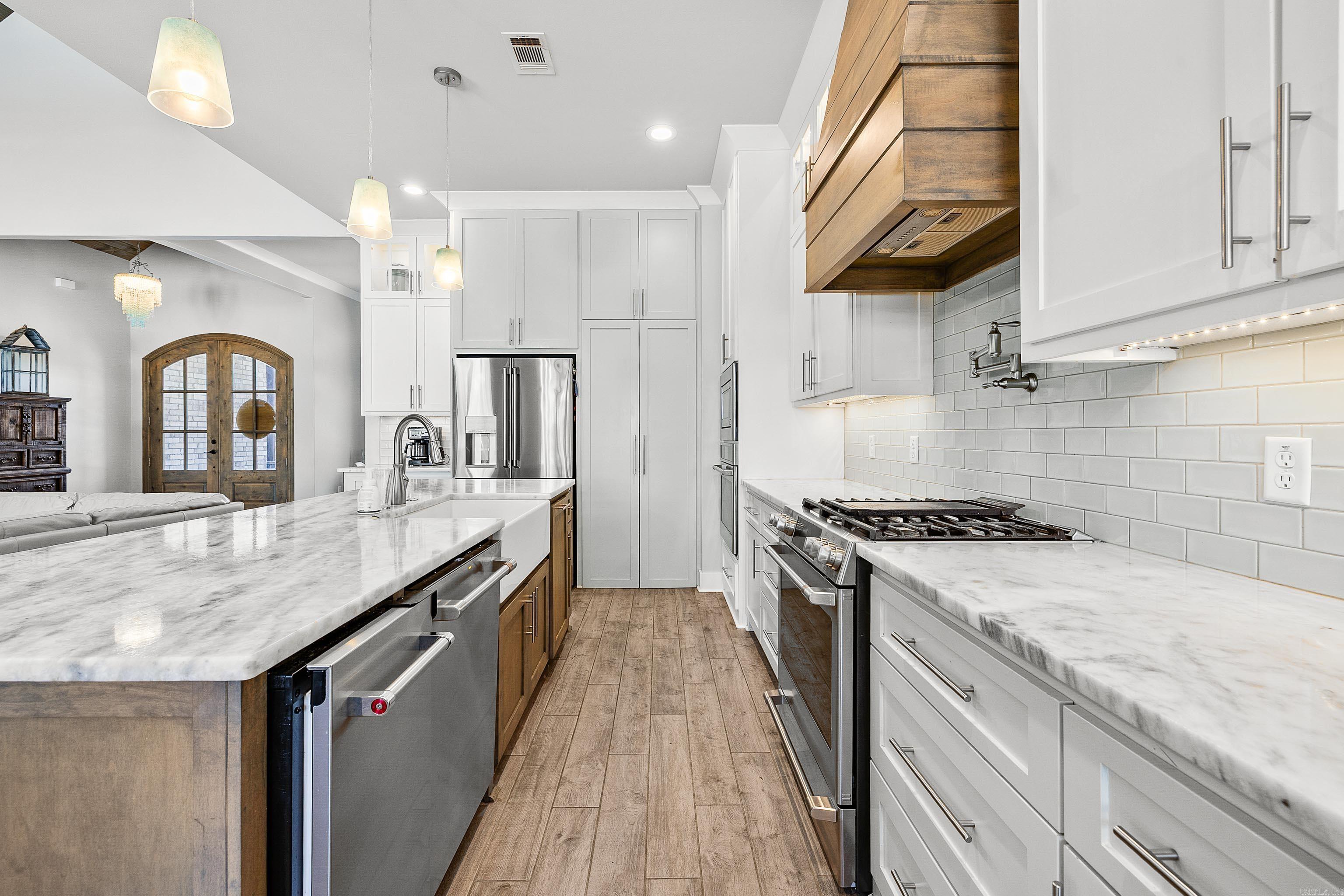 STONEHILL - Residential