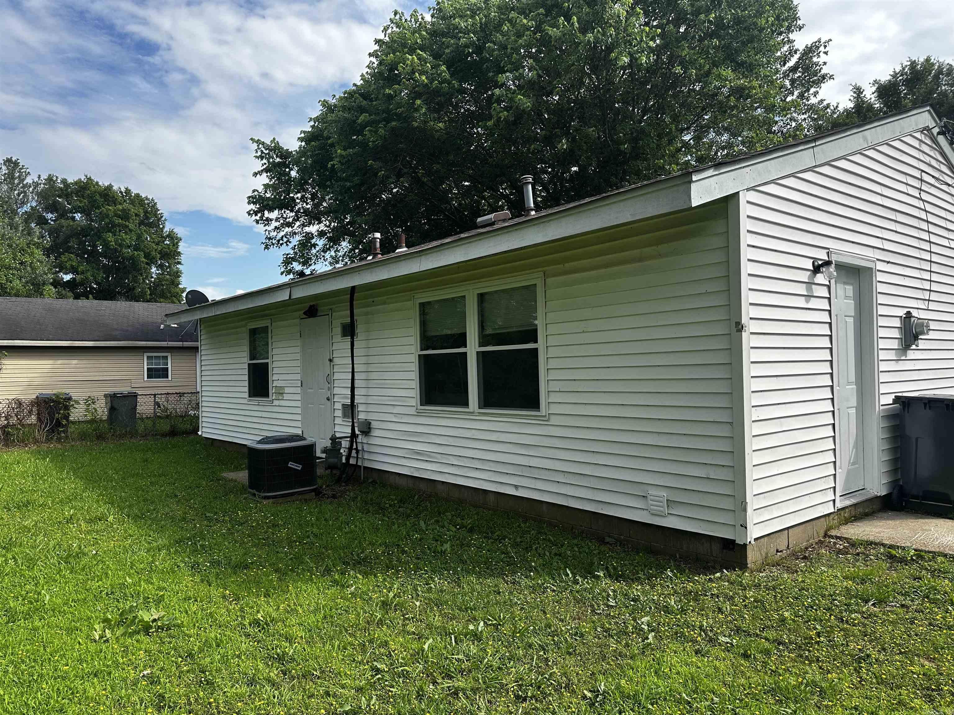 FAIRVIEW ACRES - Residential