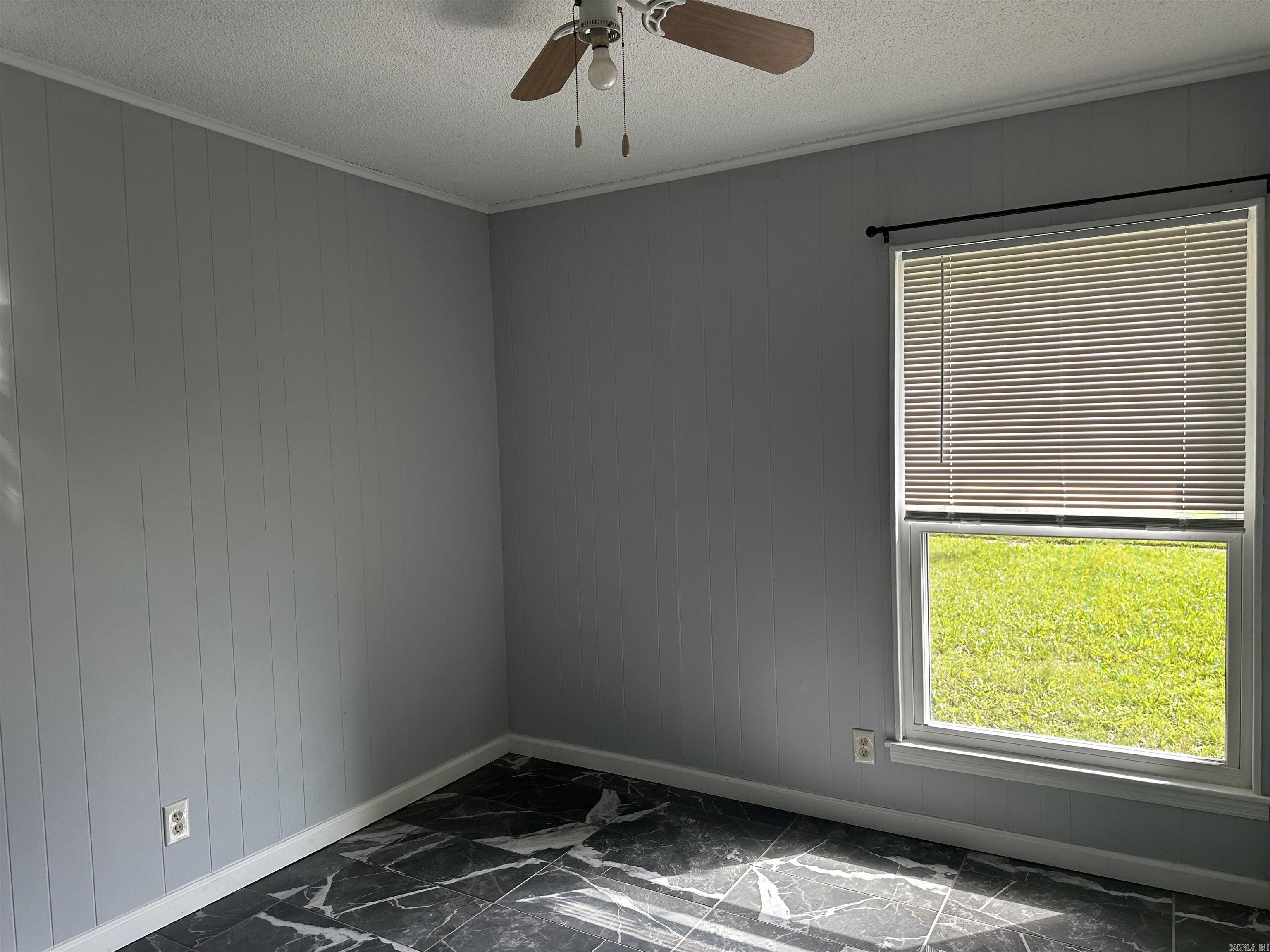 FAIRVIEW ACRES - Residential
