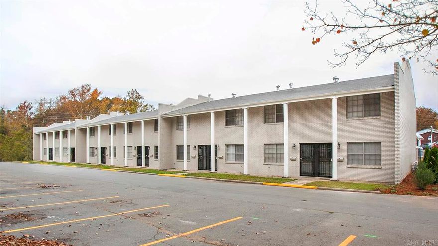 Great 2Bd 1.5ba townhouses in University Park area. Right down the street from UALR, tons of shopping, dining, parks, schools and more! The lease for this property is for 18 months and income has to be three times the amount of rent unless you have a housing voucher.