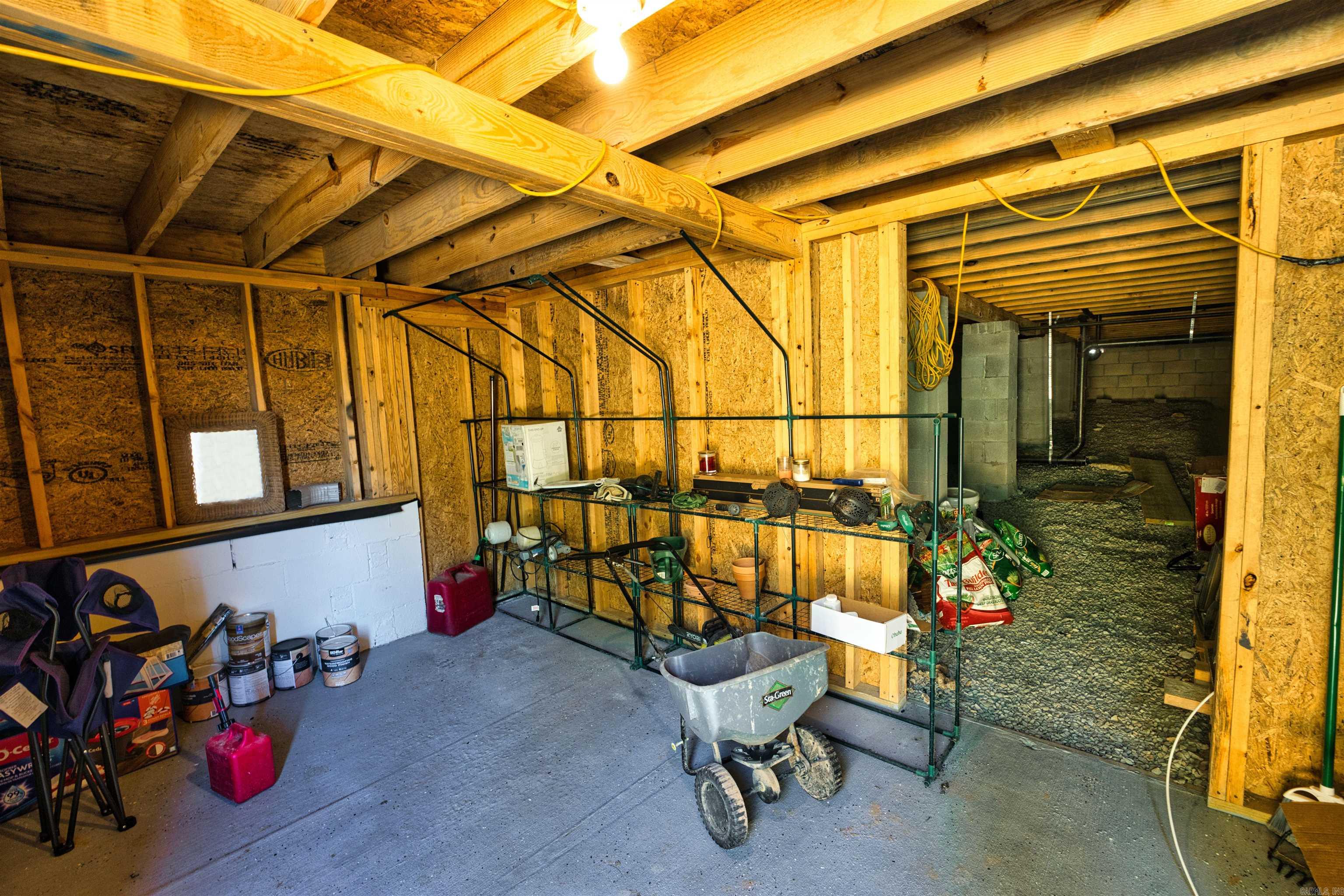 BASE MEADOWS ADDN - Residential