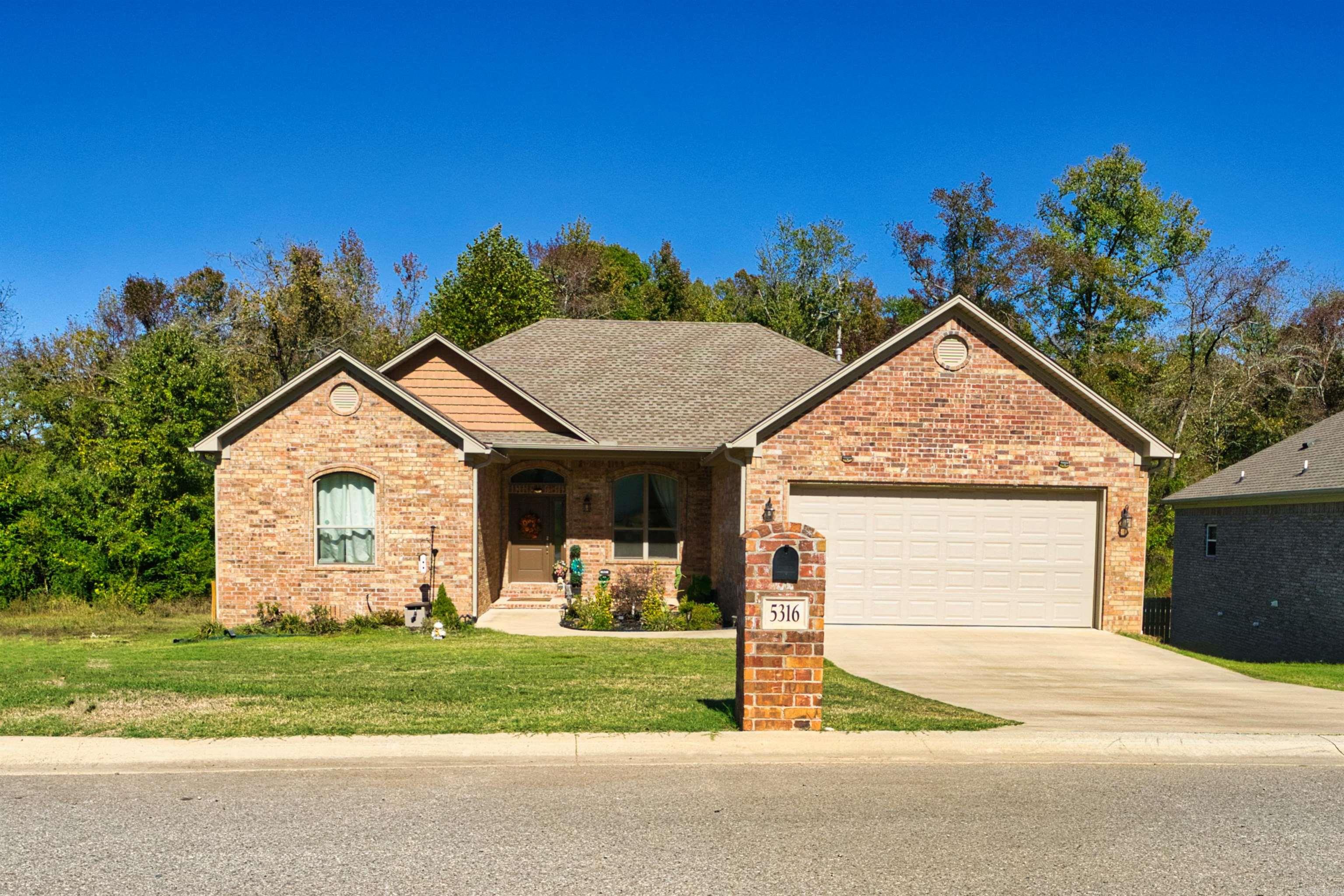 BASE MEADOWS ADDN - Residential