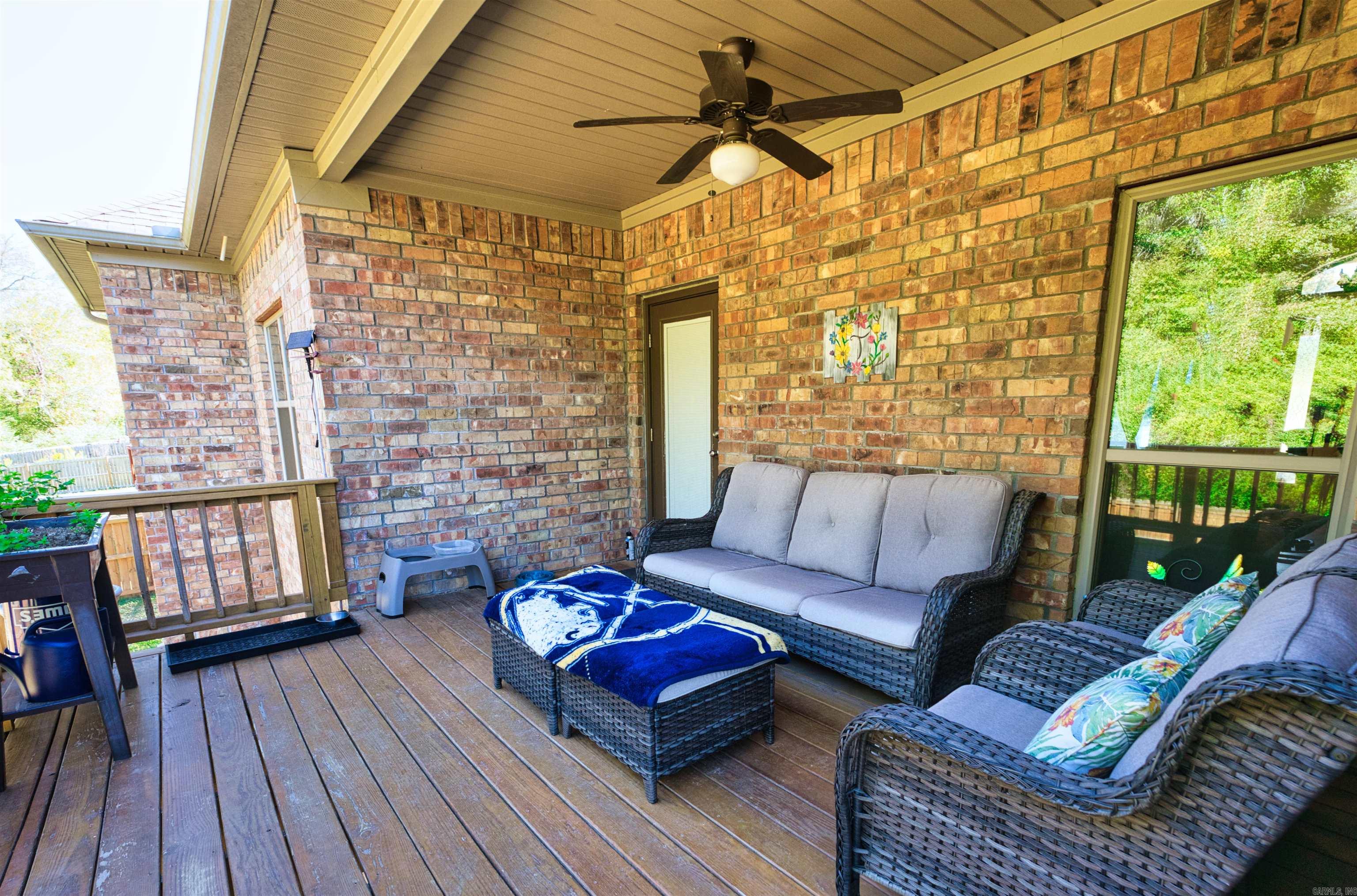 BASE MEADOWS ADDN - Residential