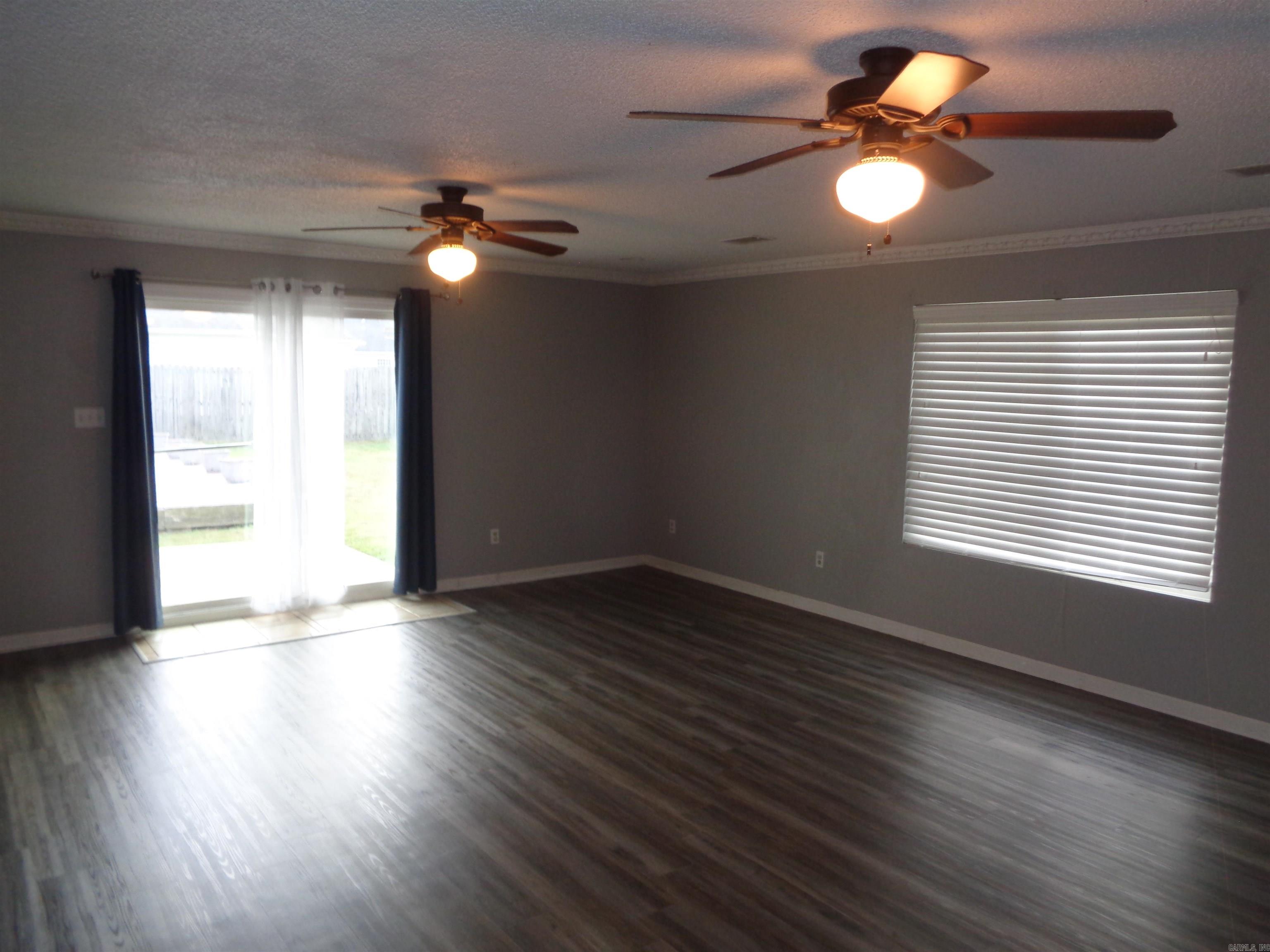 STONE LINKS ADDN - Residential