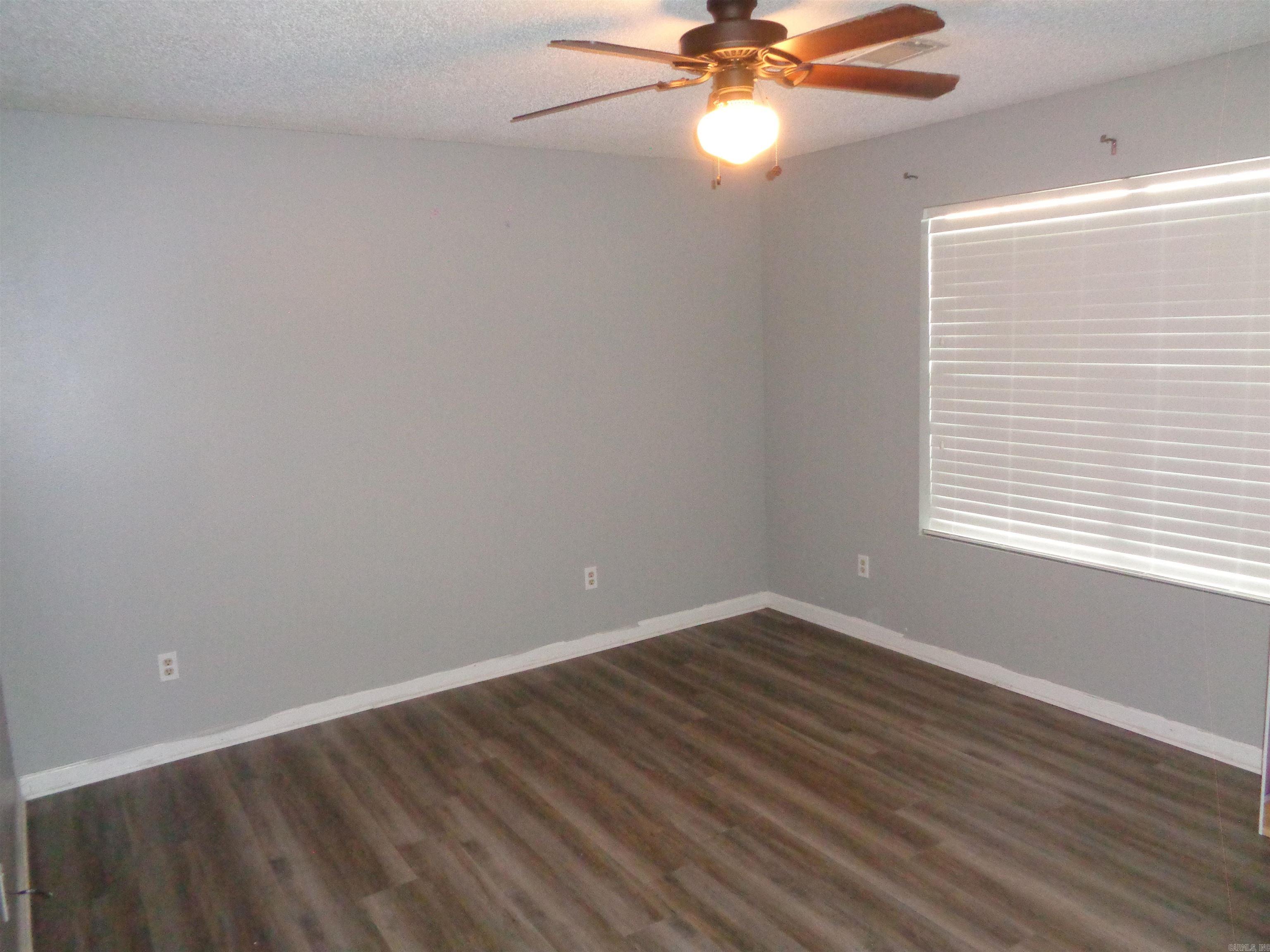 STONE LINKS ADDN - Residential